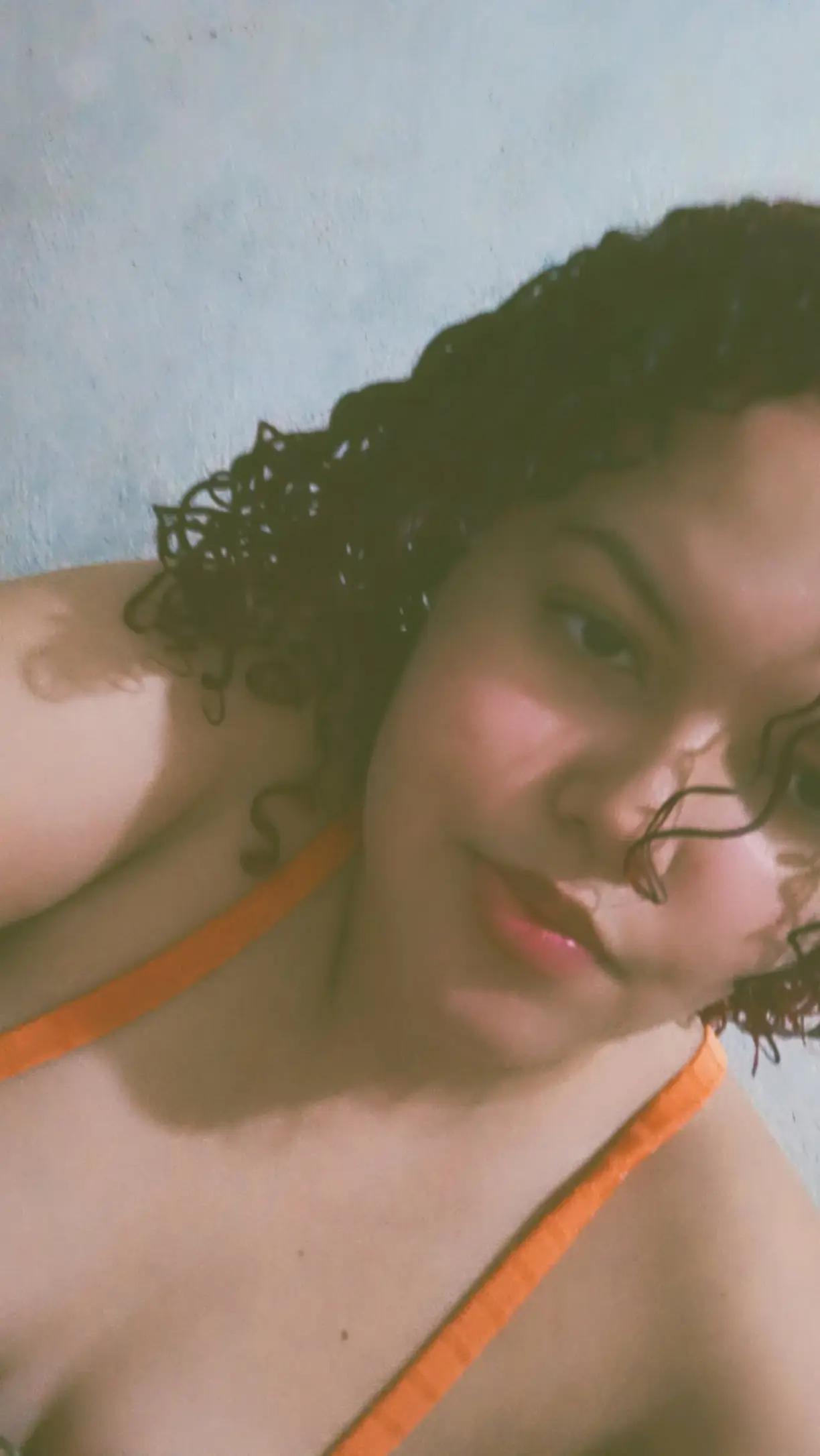 @Emilly Maria