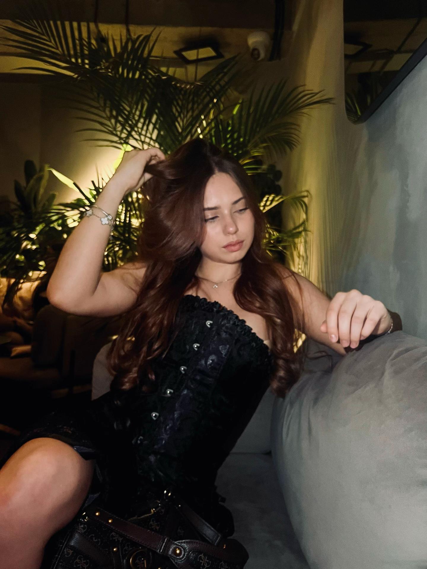 @alyak977