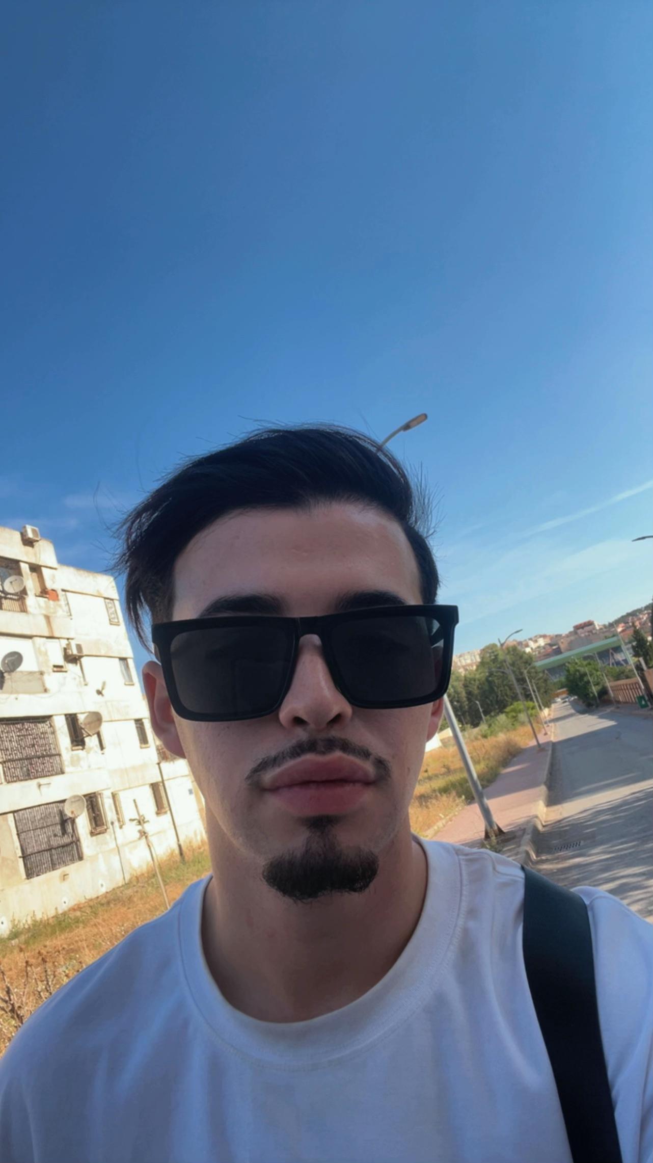 @Oussama🇨🇳