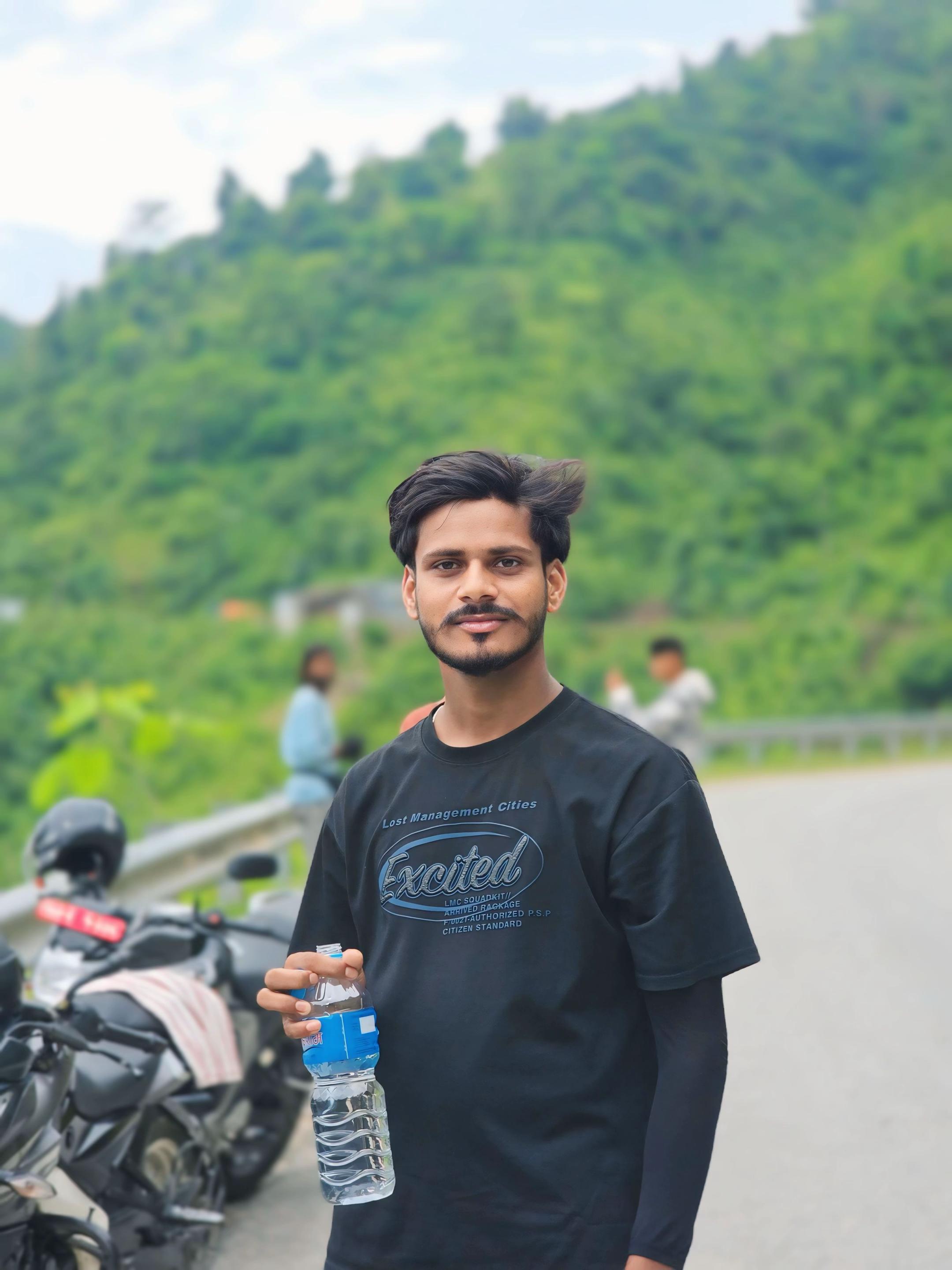 @$ Suraj🗡️ maurya 