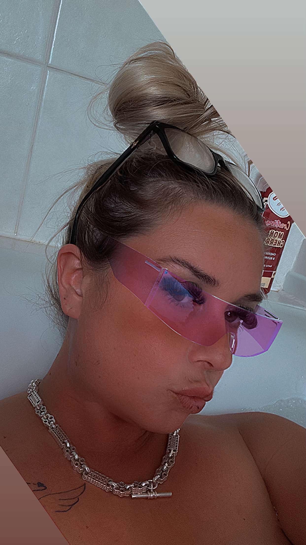 @Emilyjomoorexxx