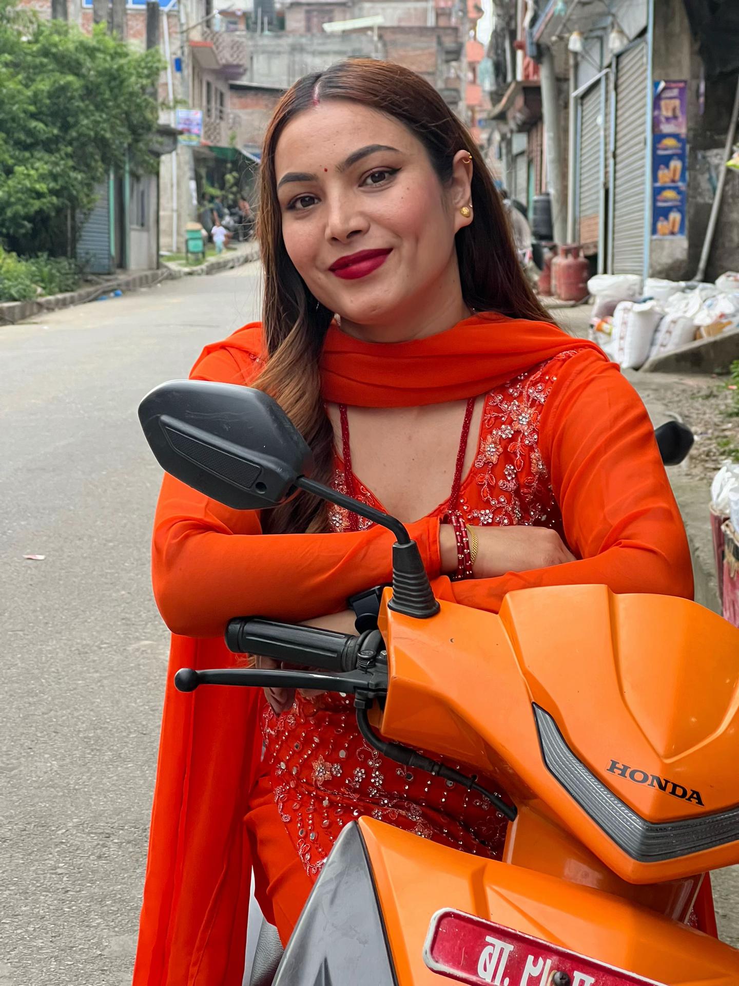 @Dimple Queen❤️