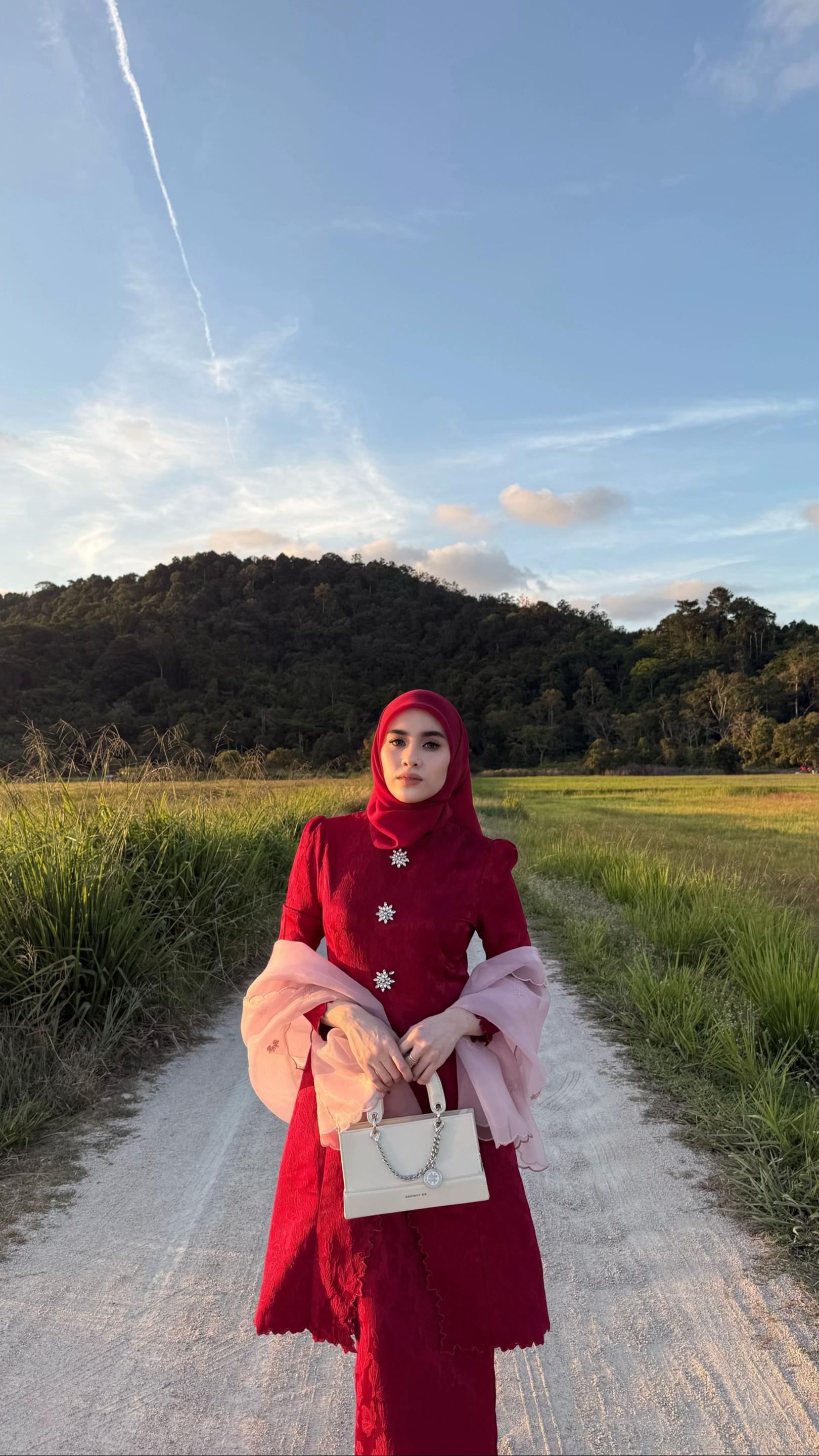 @intnrsyhra
