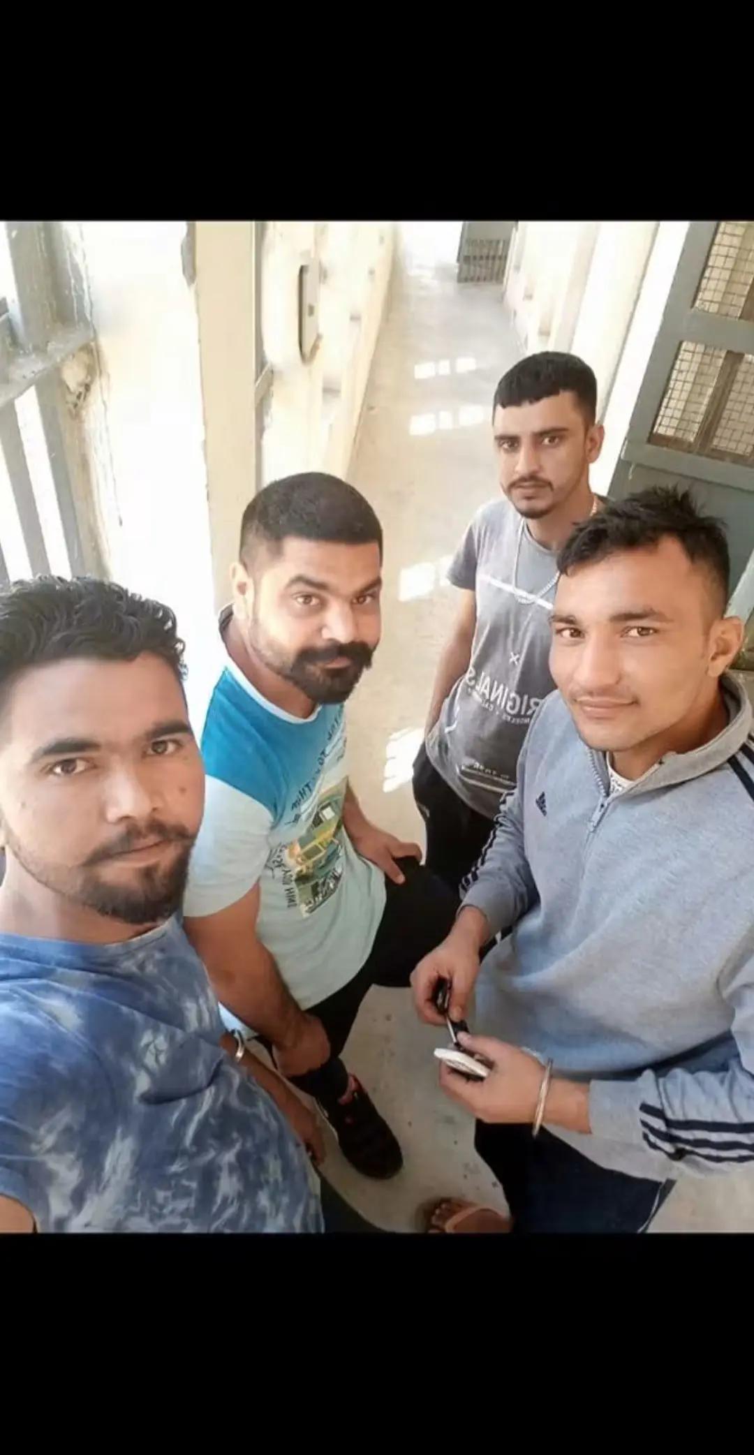 @ਦਵਿੰਦਰ ਬੰਬੀਹਾ ਗਰੁੱਪ 🦅🚩