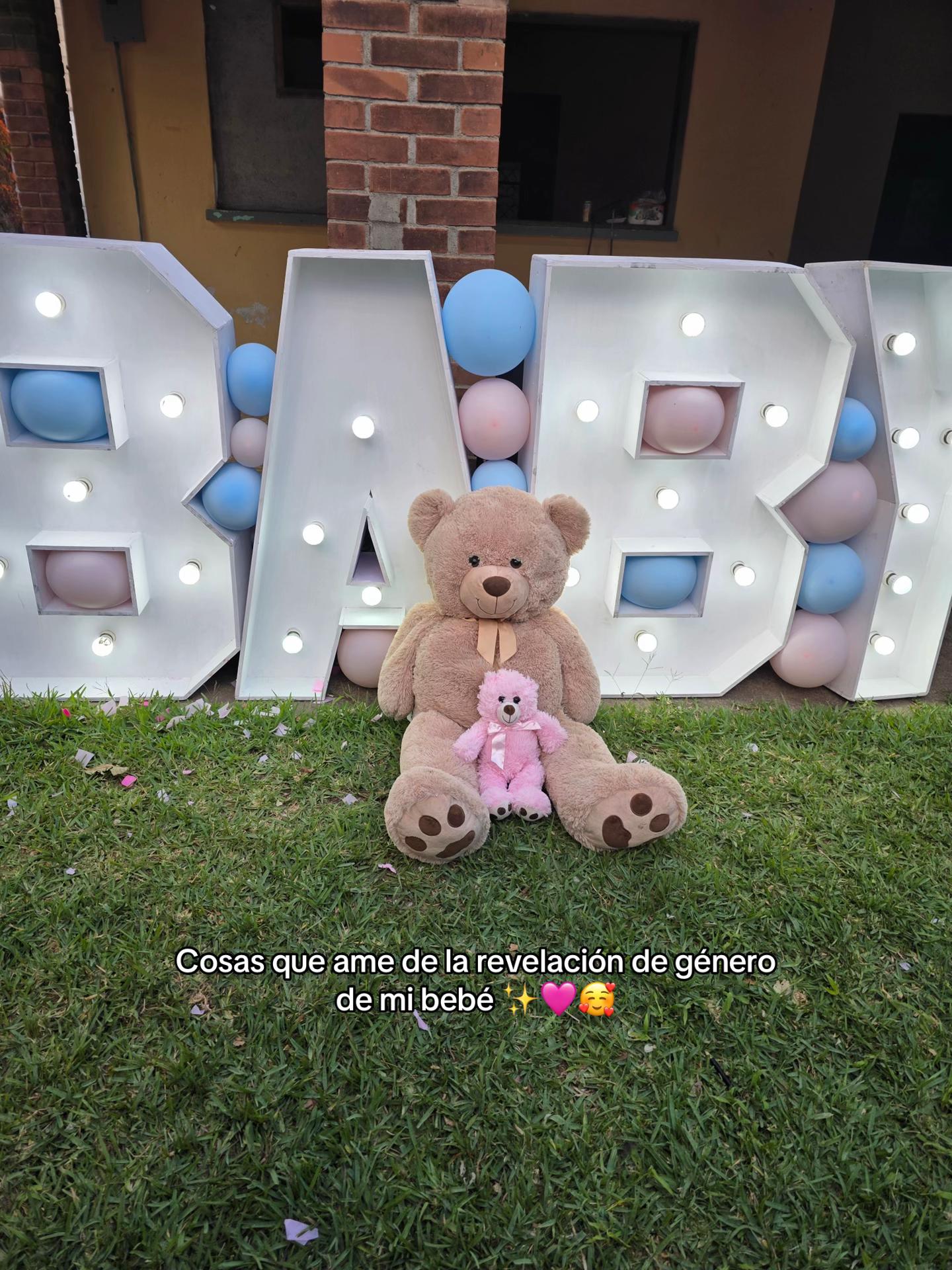 @Gabriela 🦋🤍🎄