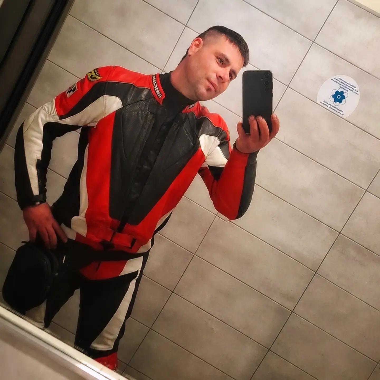 @Andrej Velickovic549