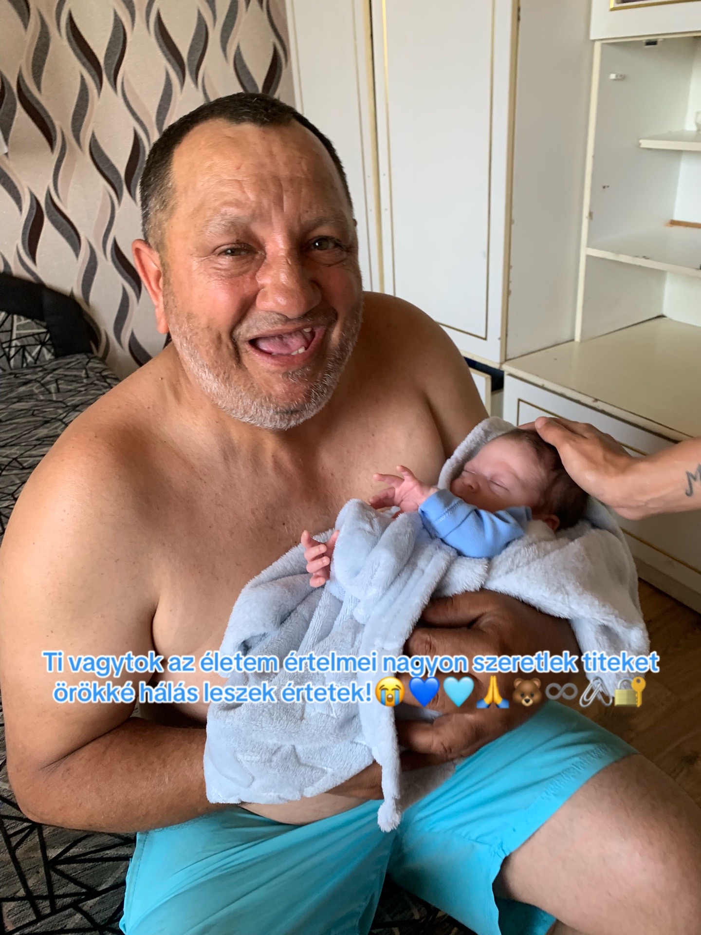 @Elizabet Lakatos