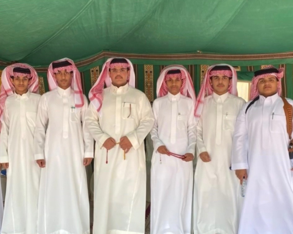 @M؛)