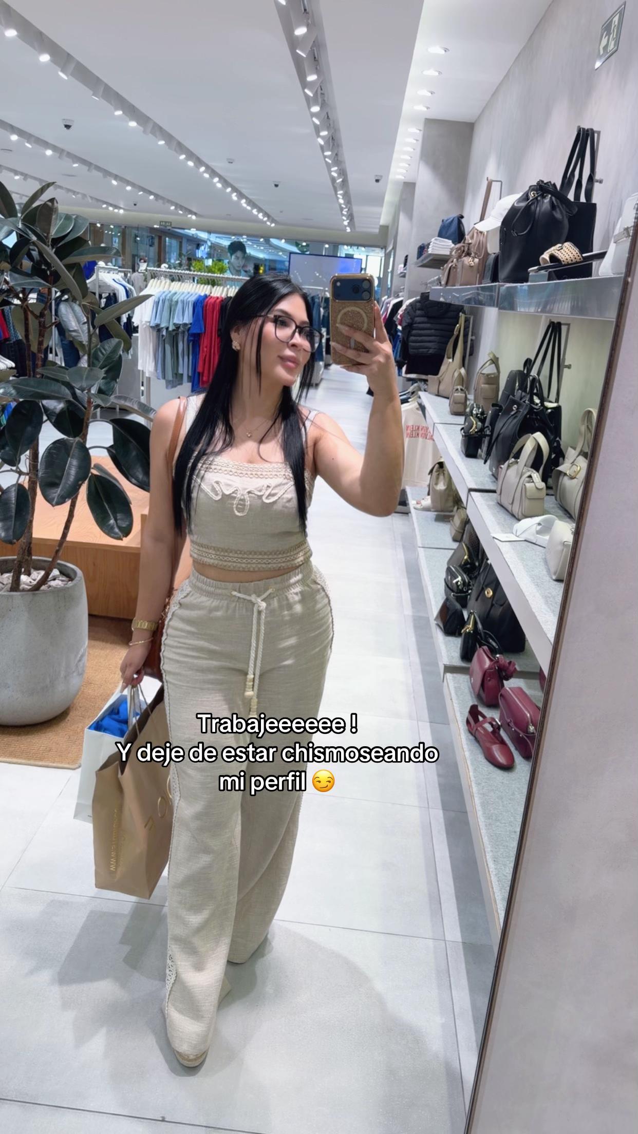 @Camila
