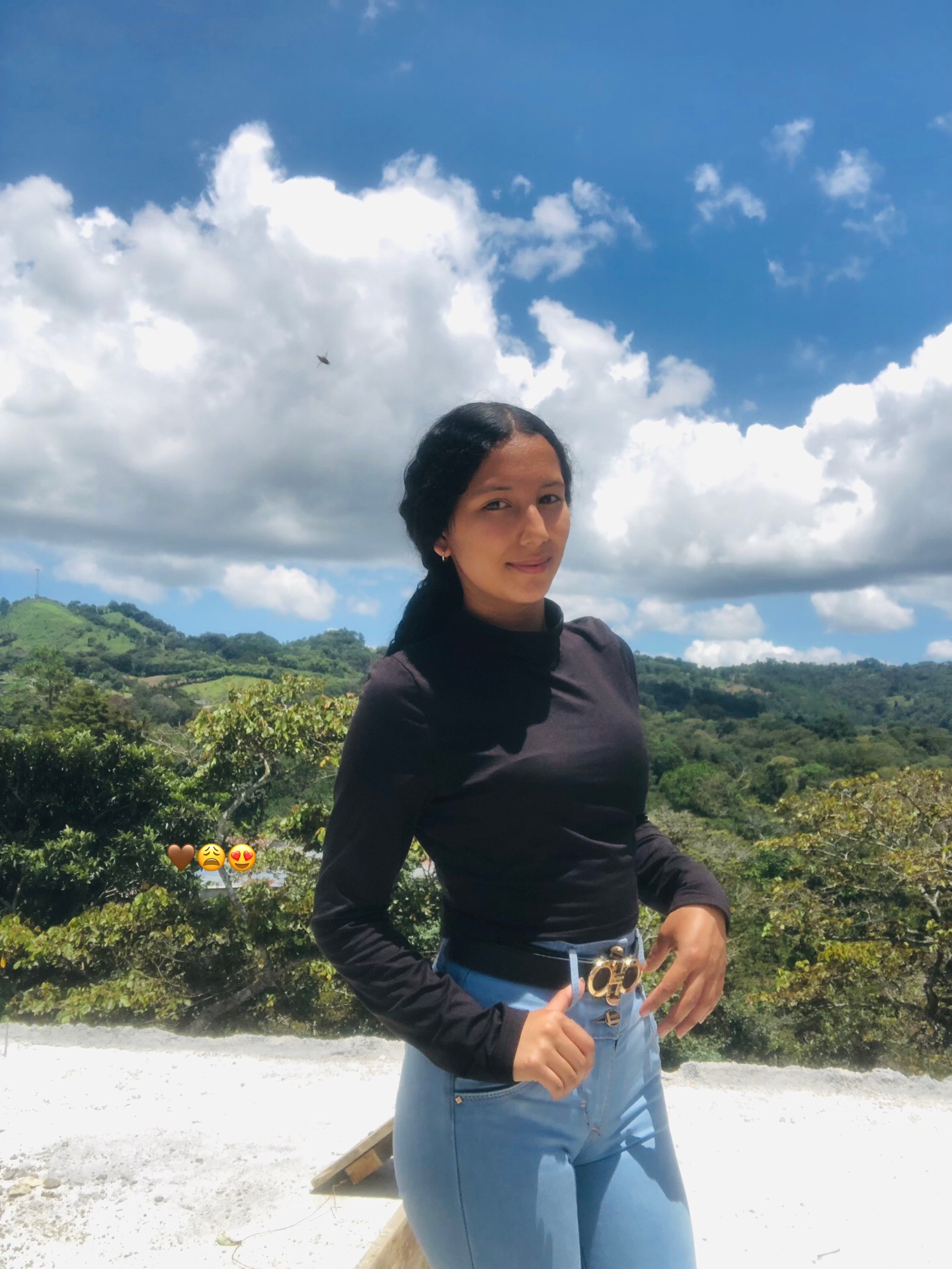 @𝓔𝓼𝓶𝓮𝓻𝓪𝓵𝓭𝓪 🧚🏽♀️💞