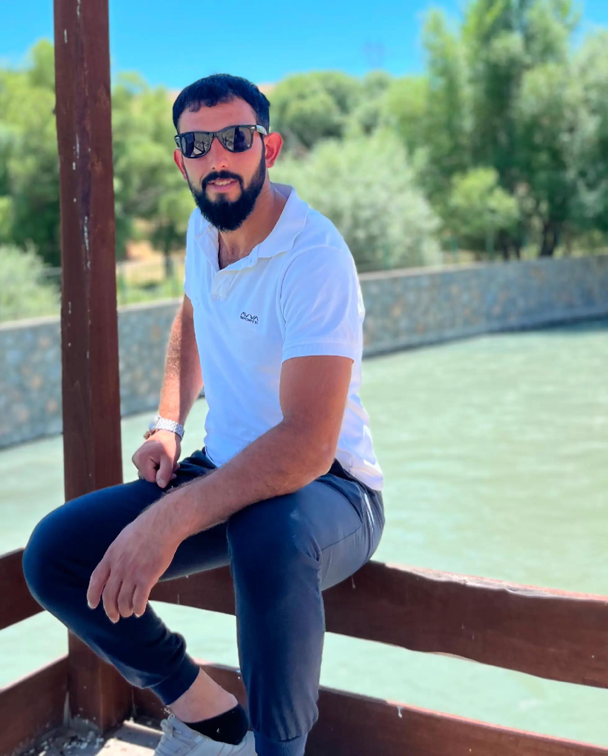 @İ&Ccedil;İ AŞK DOLU