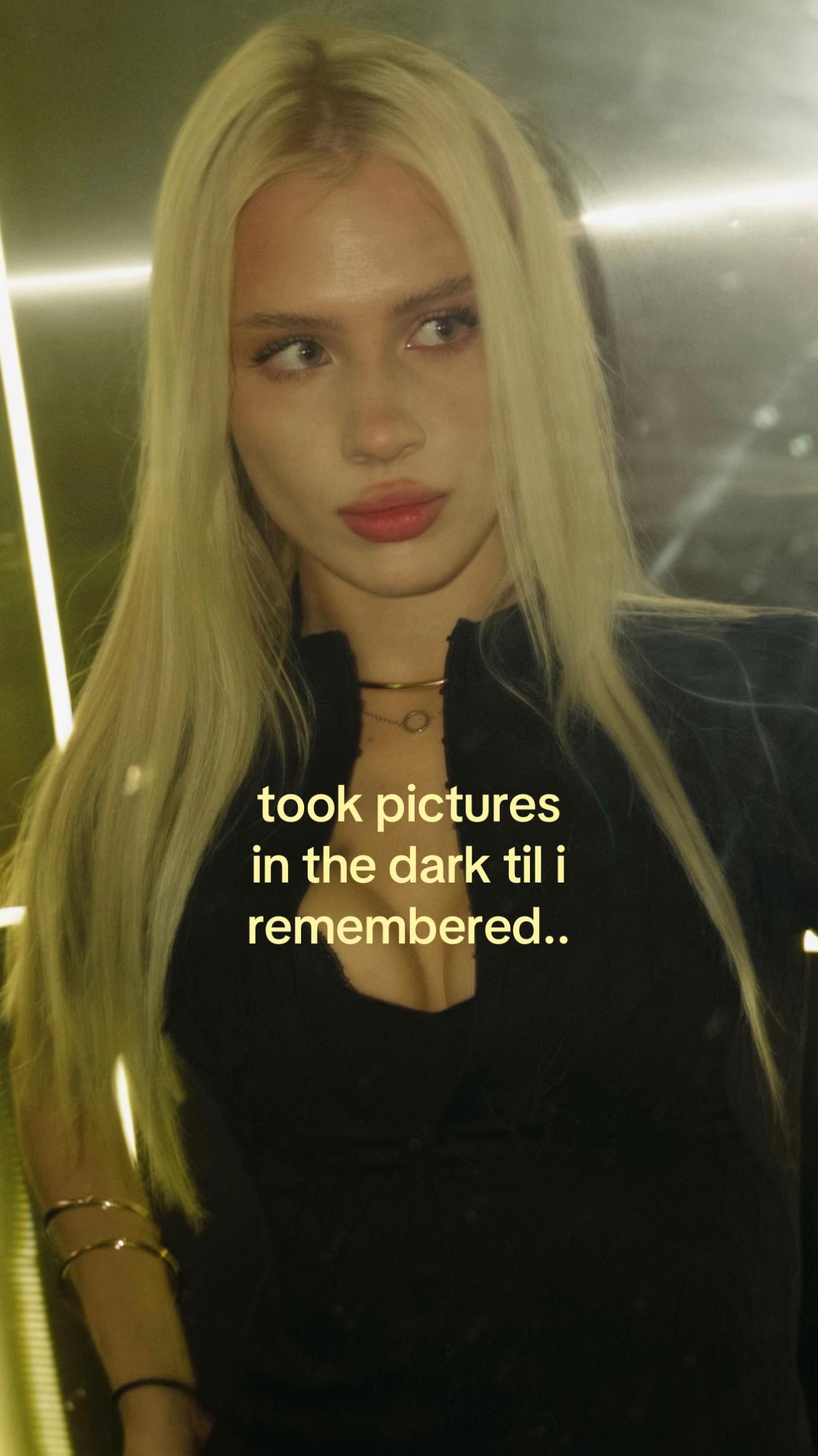 @Tania