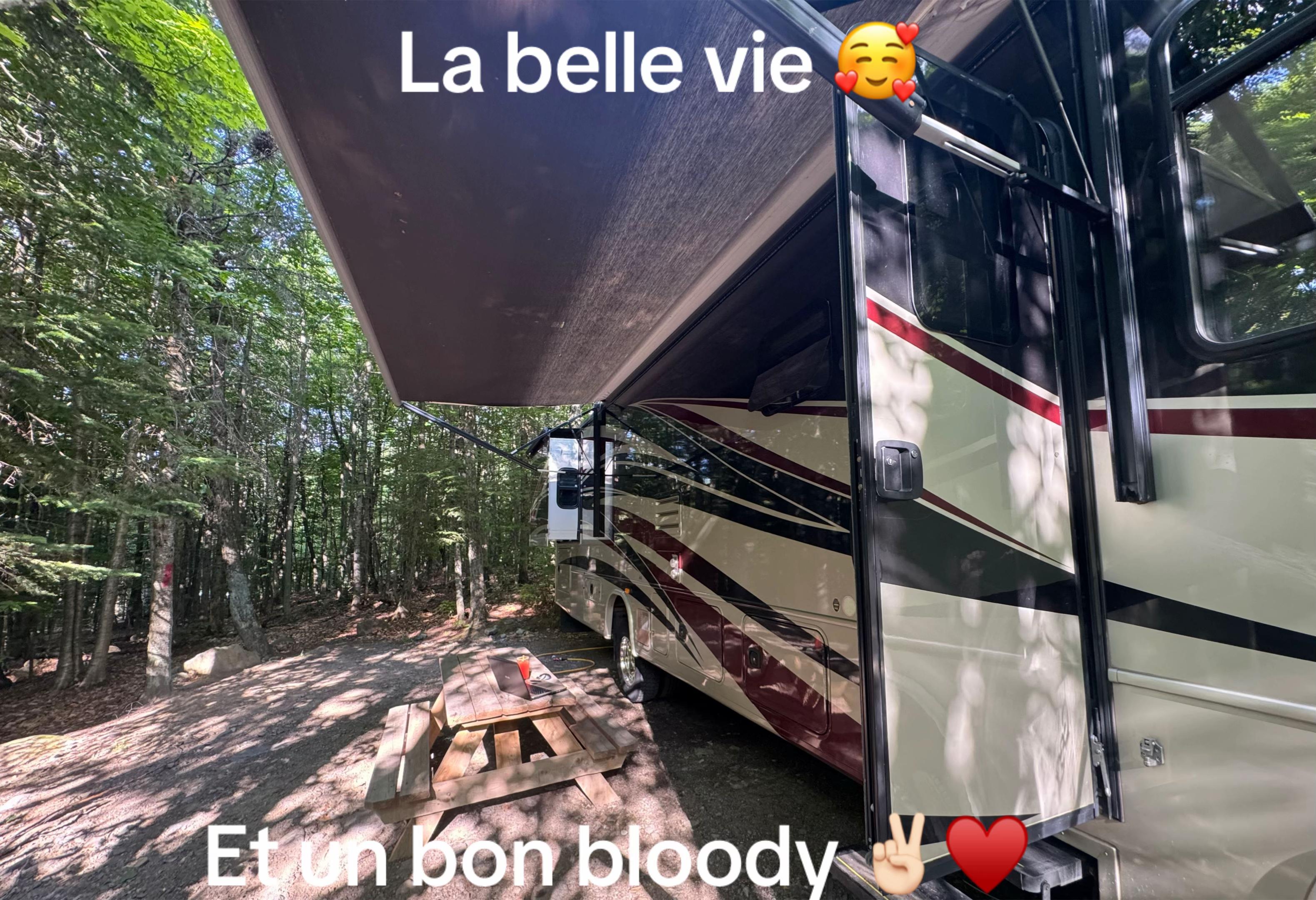 @Stéph_Mika ☀️🐕🦺🏔️🚍