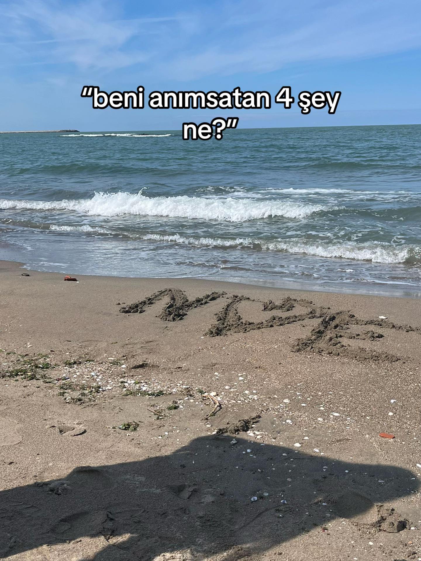 @𝐍