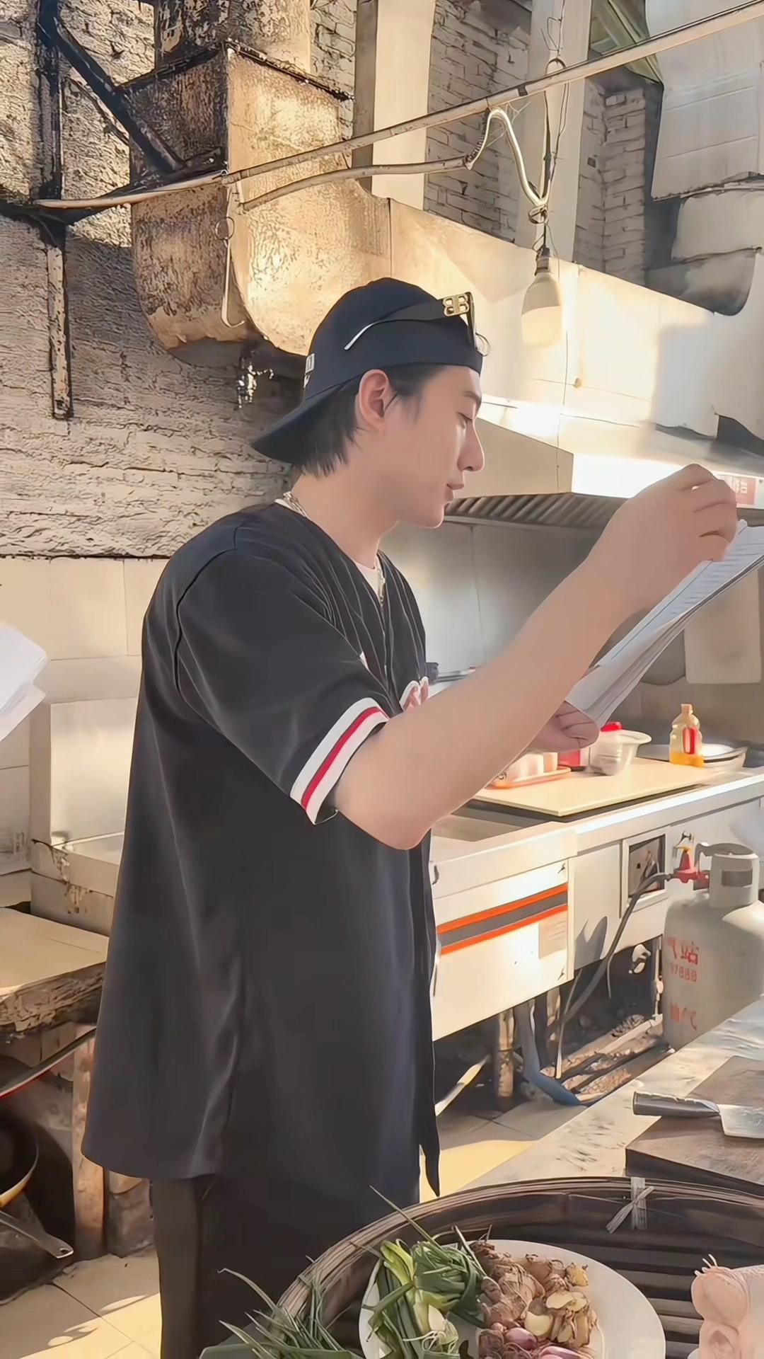 @赵振栋:ℕ𝕚𝕥𝕒💫