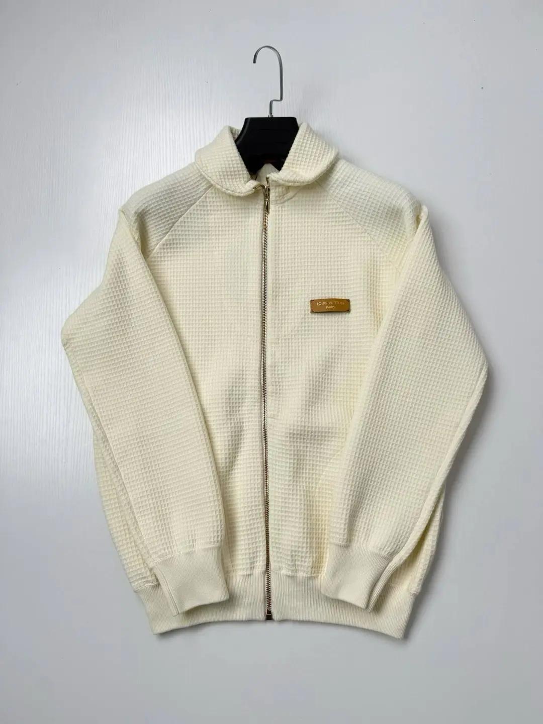 @Daka Brand