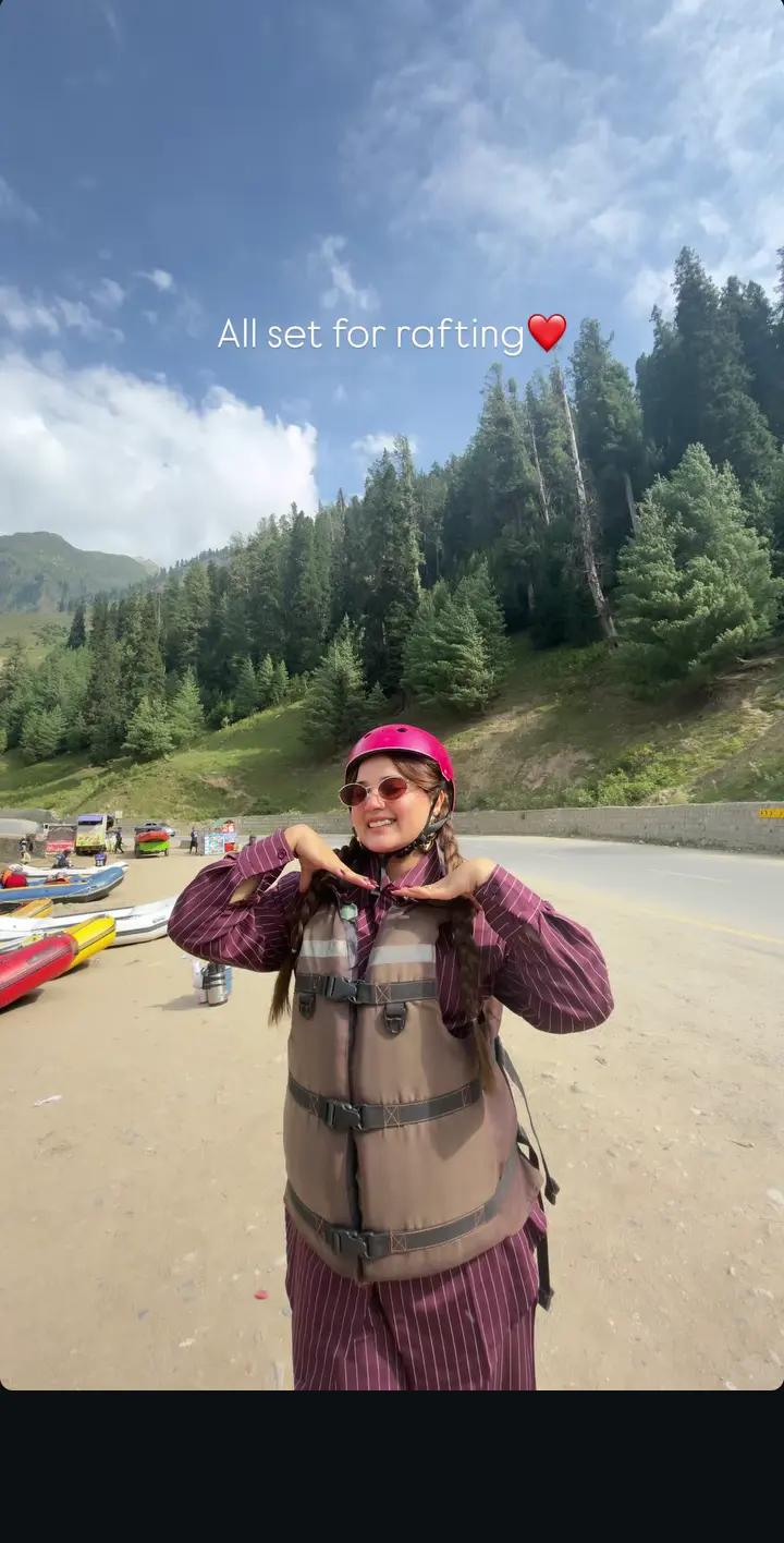 @Mr and Mrs Hussain tareen ♥️😍