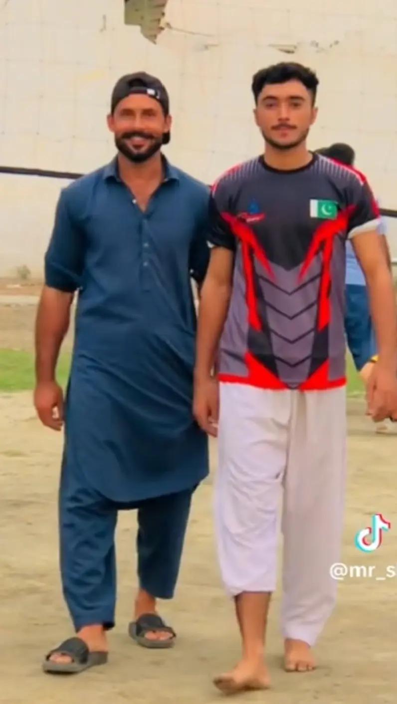 @👑 NIK MUHAMMAD 👑