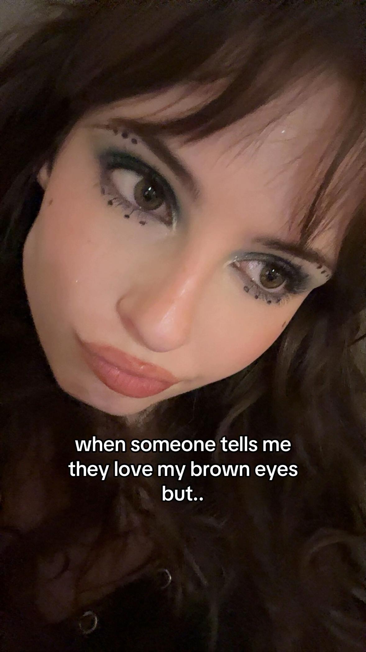 @bella❦