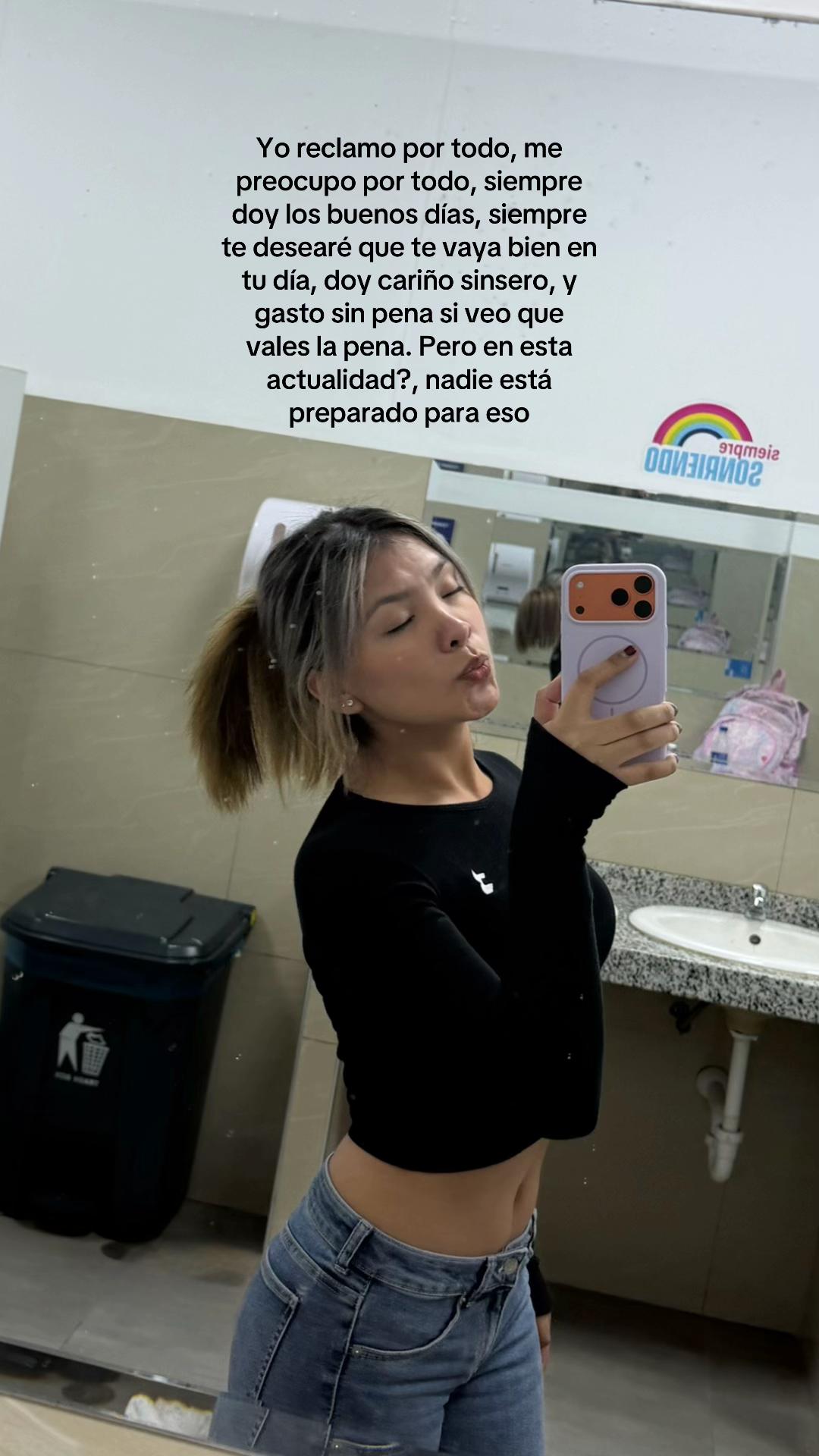 @andrea_saenz_8