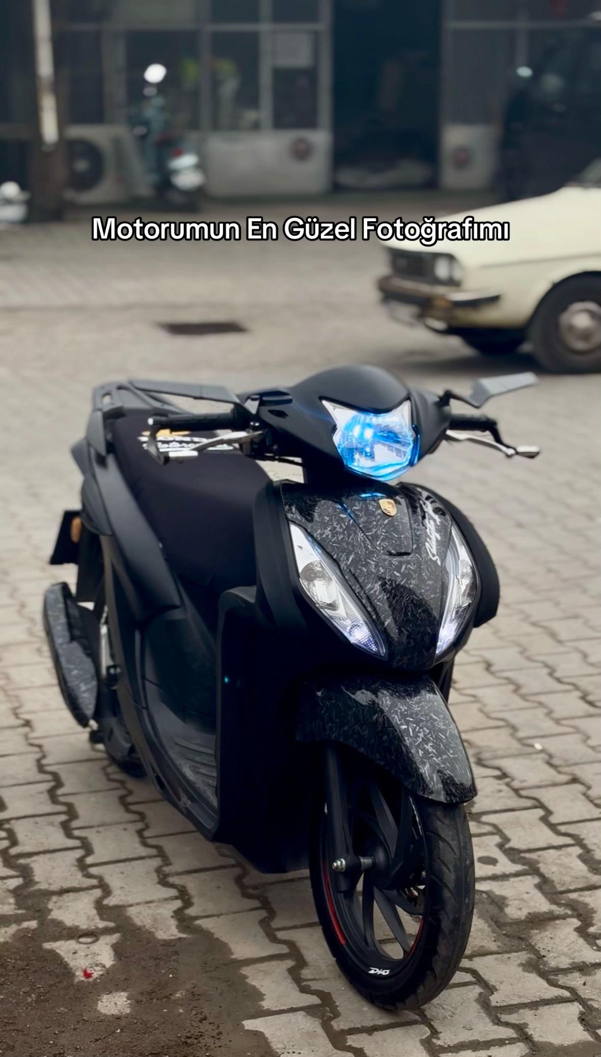 @𝐒𝐓.