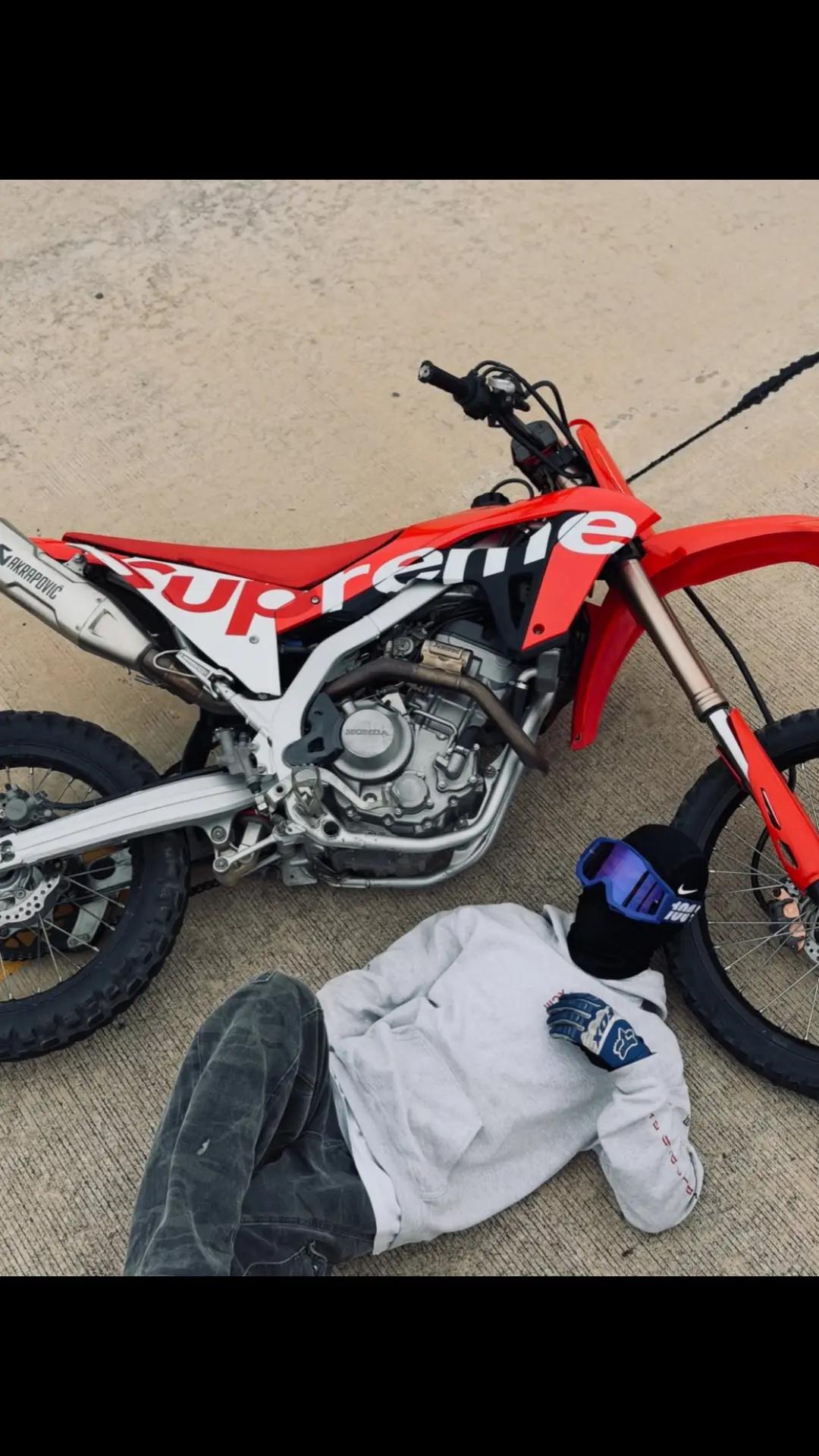 @RobbieMotoBikers🔥