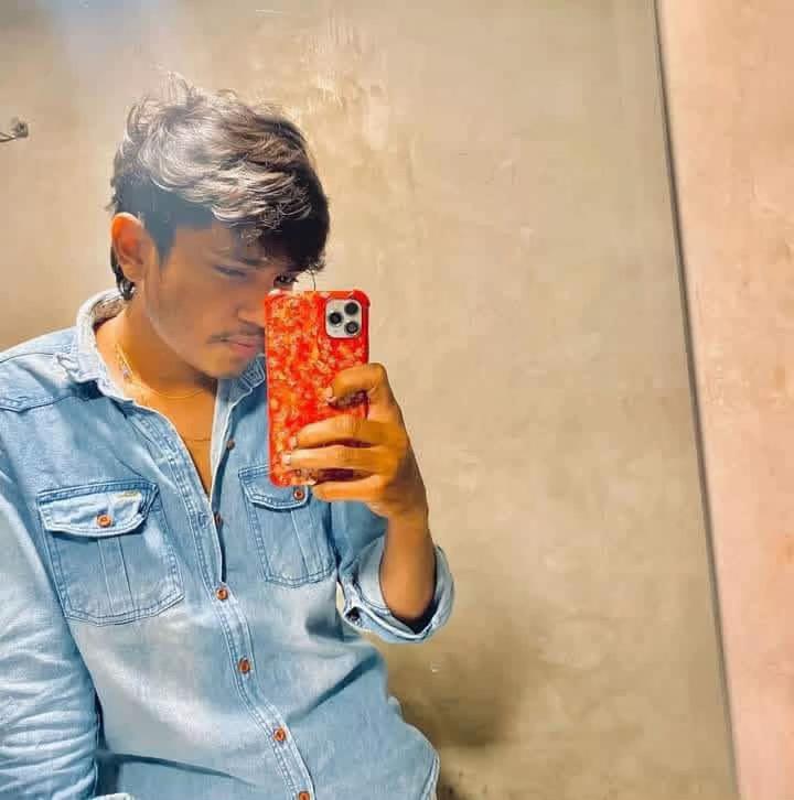@Ayodya🍒