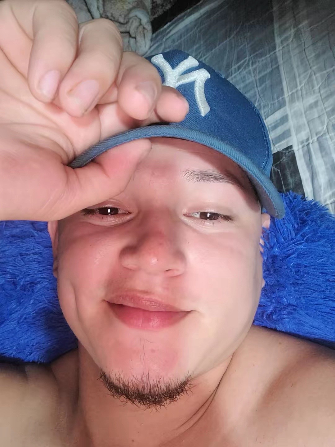 @Axel