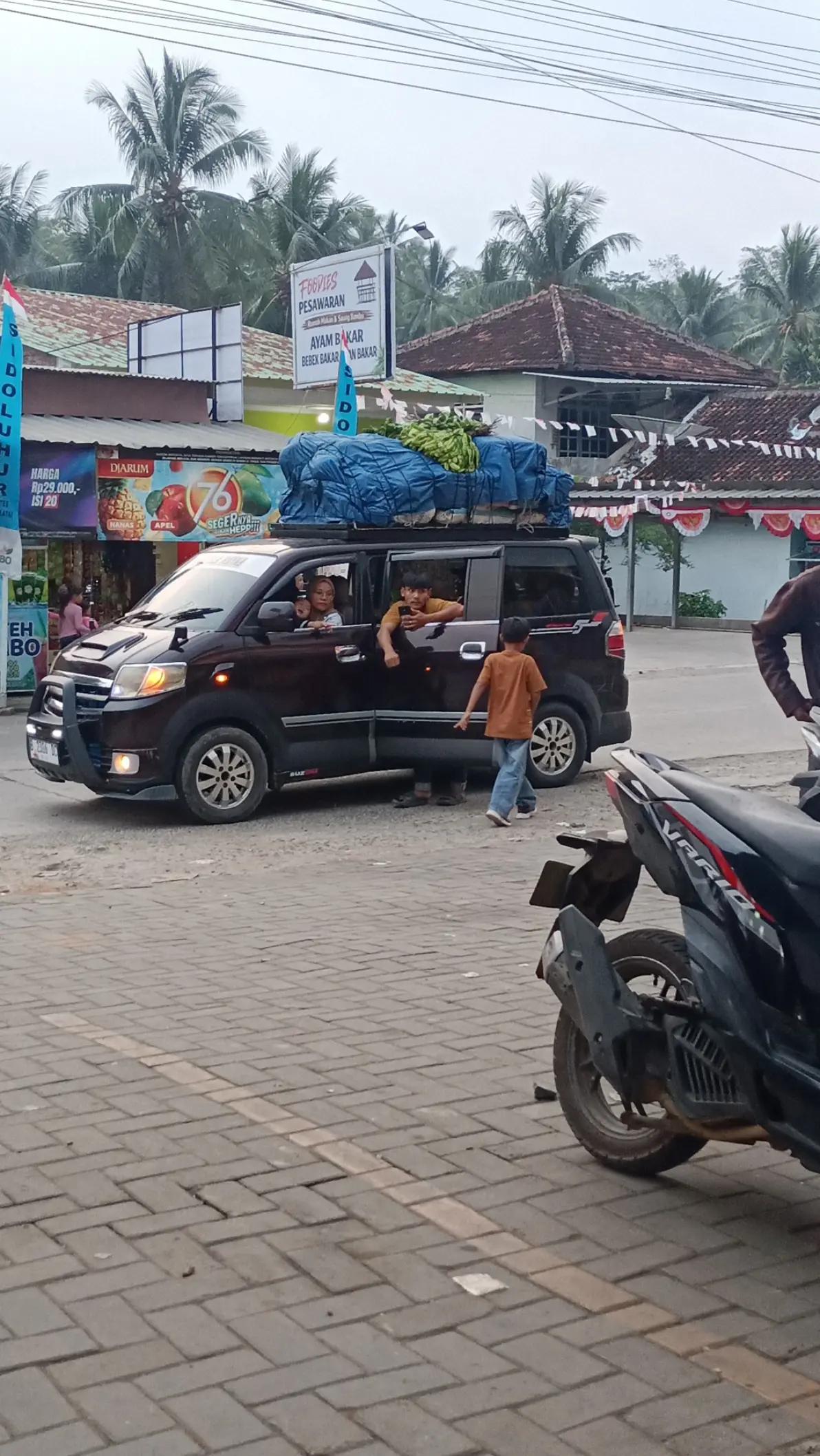 @YANTO TREVEL