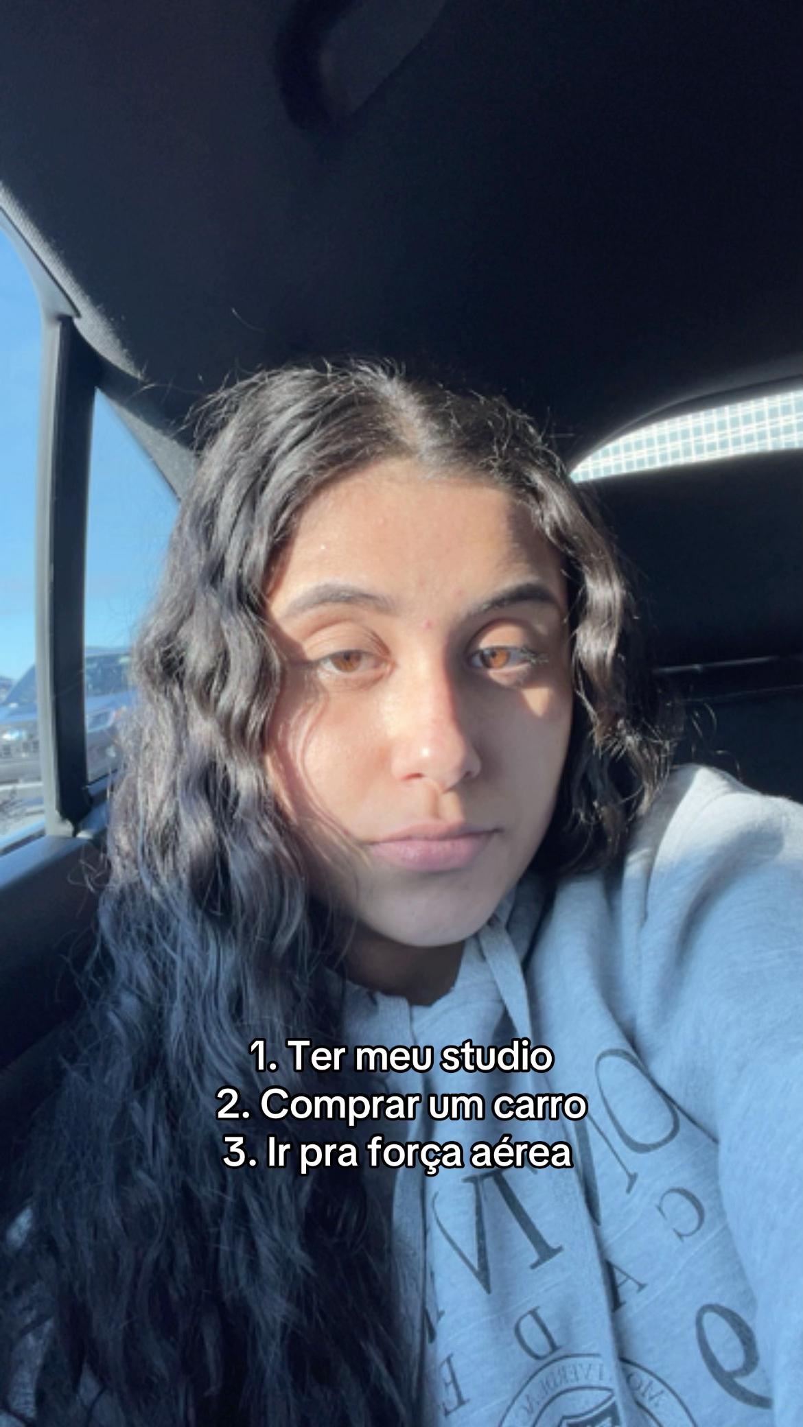 @lavinnyaaa