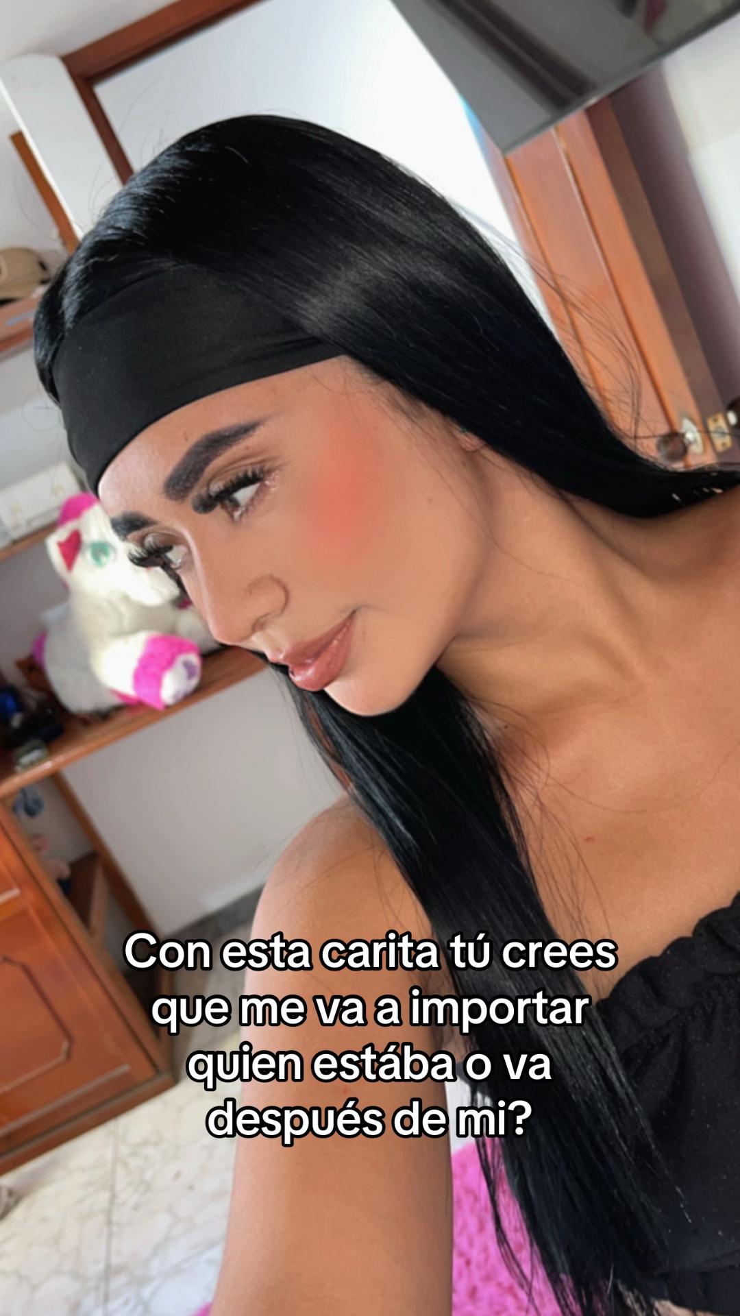 @Danielaotero