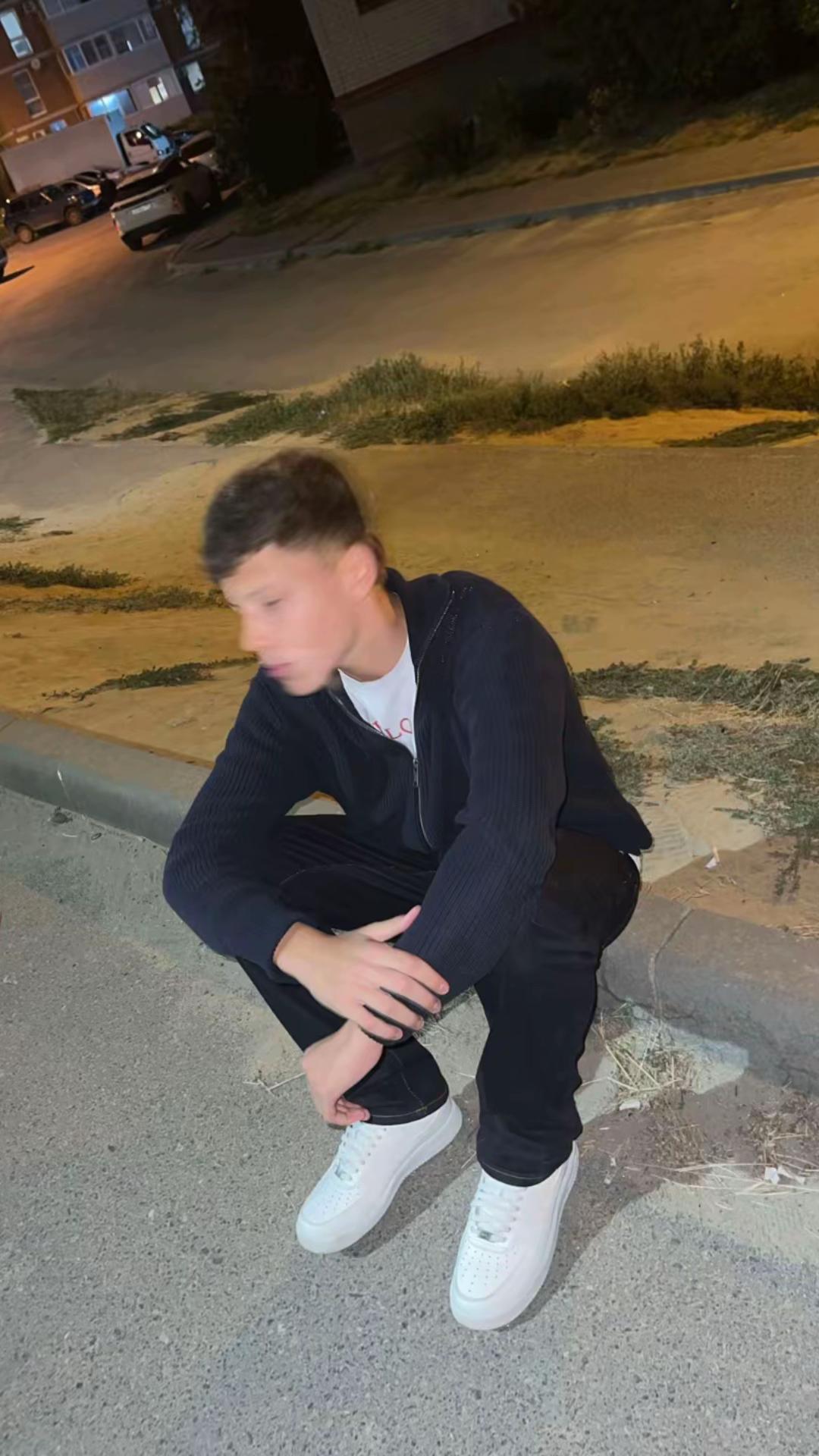 @makarov