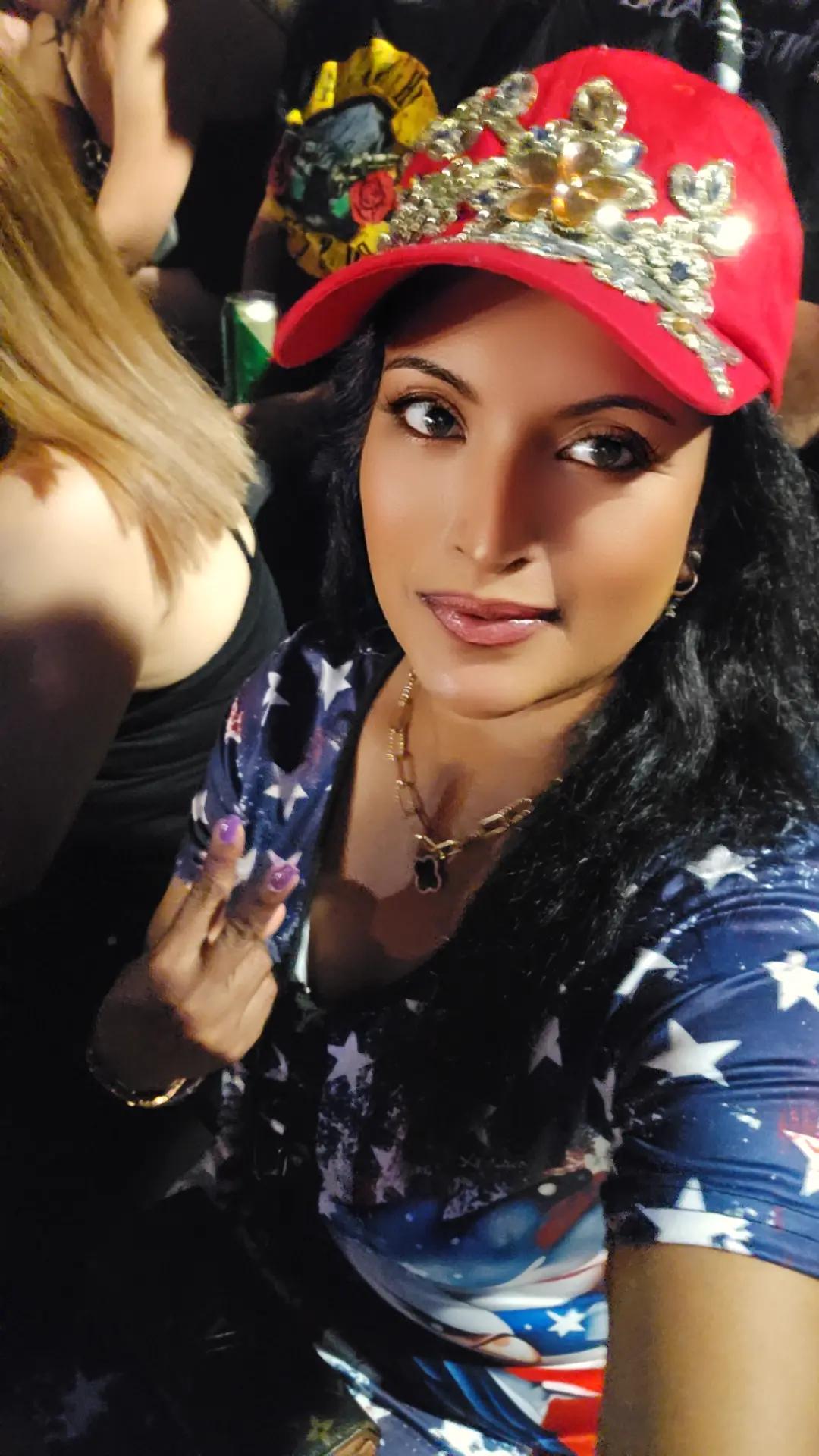 @SunalieRatnayake 🇱🇰🇺🇲