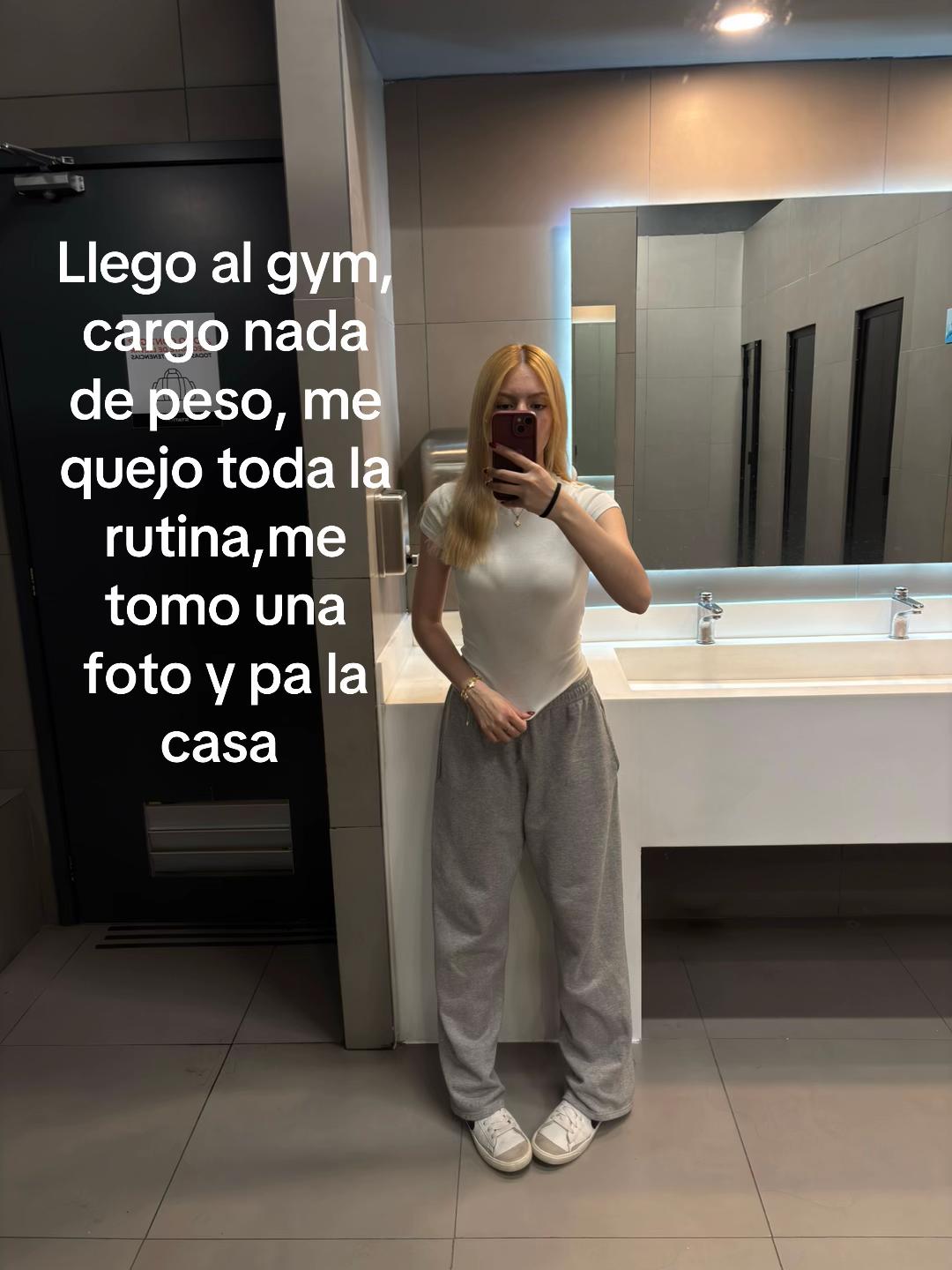 @Andrea Vélez.