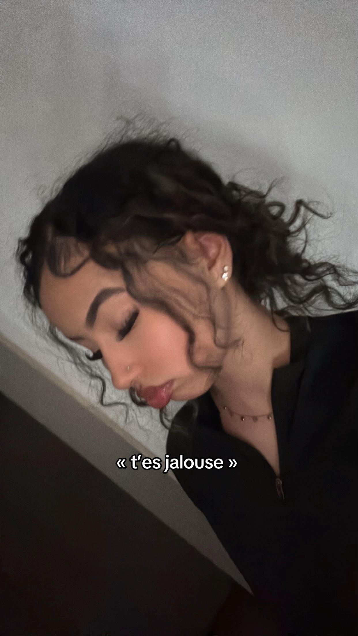 @🌘