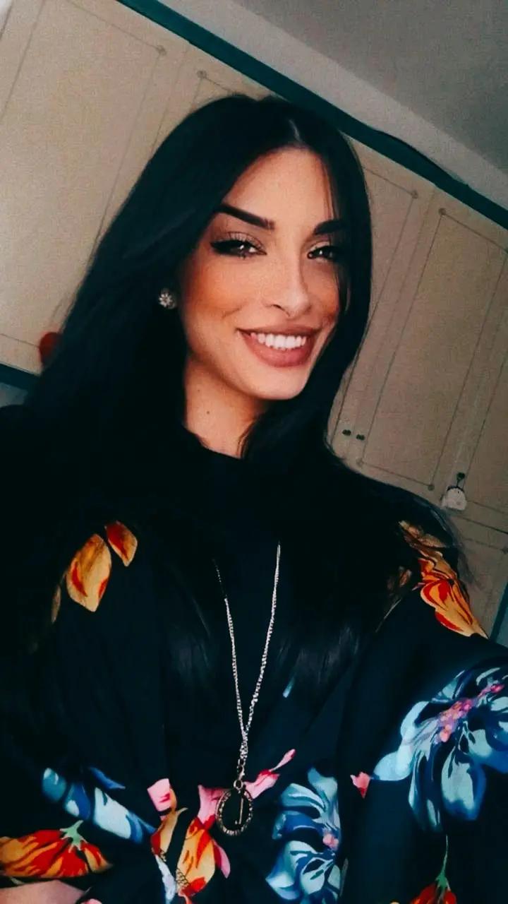 @lucycellamare945