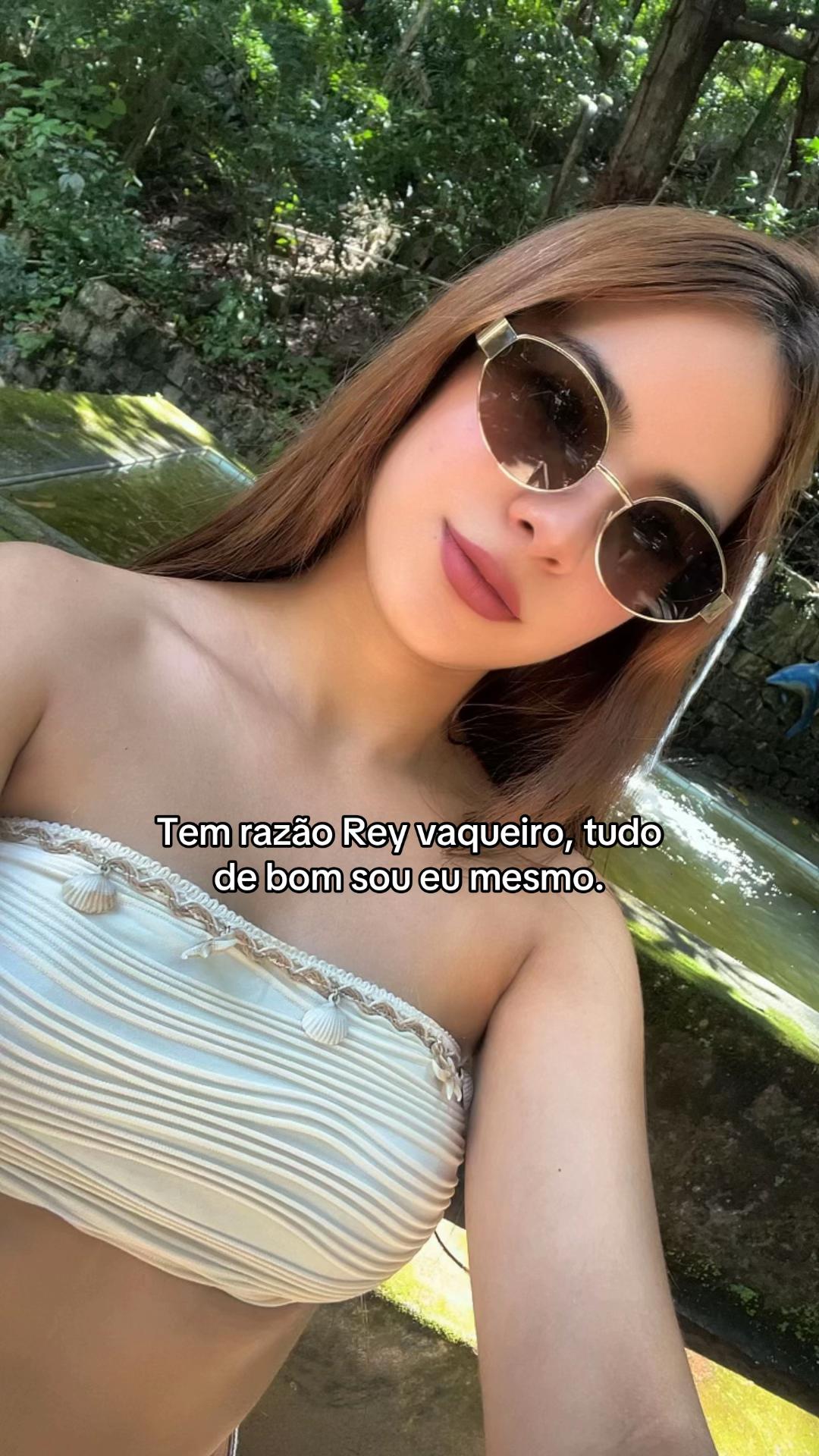 @Julia Mello