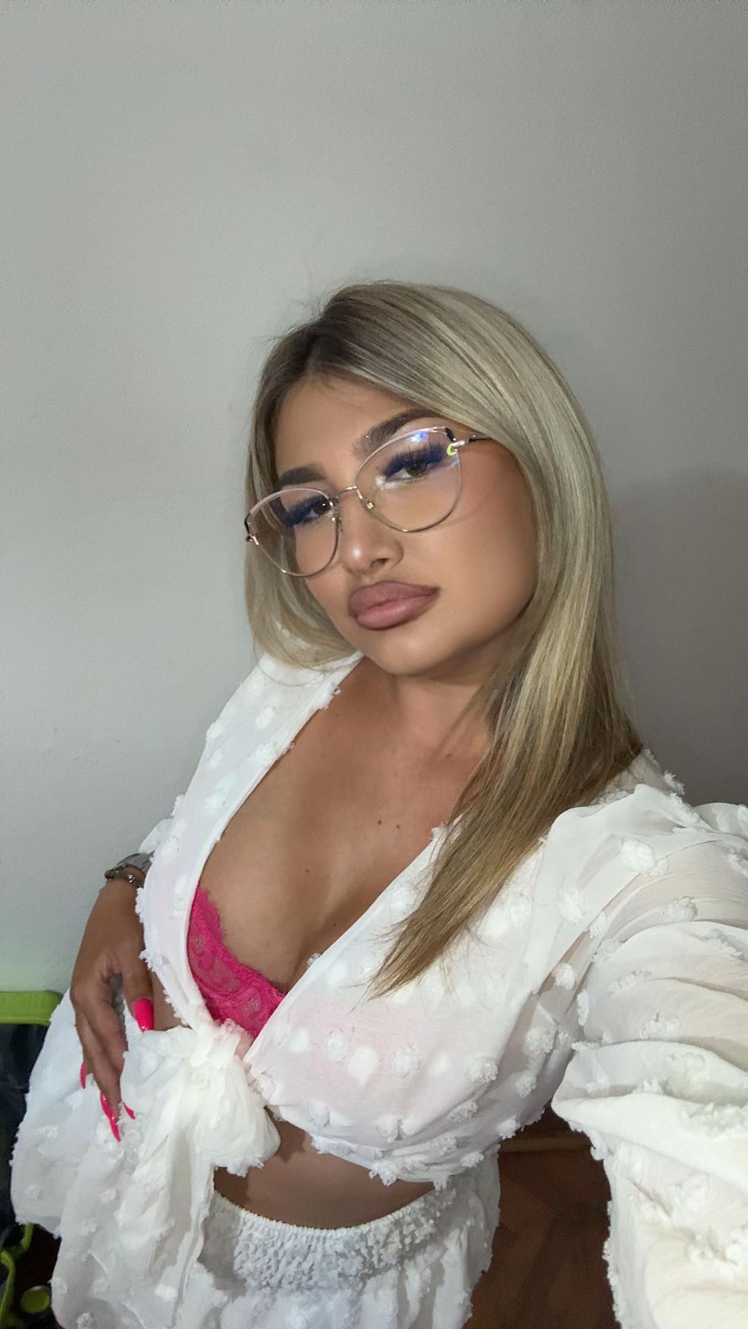 @djelica98
