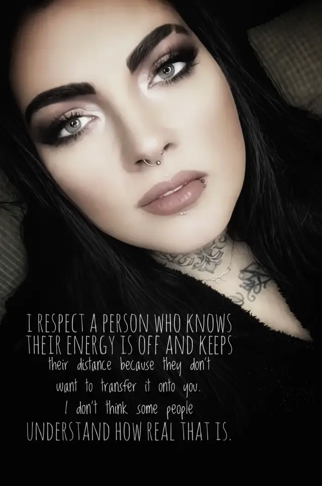 @🥀𝕿𝖍𝖊 𝕯𝖆𝖗𝖐 𝕼𝖚𝖊𝖊𝖓🖤