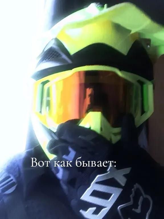 @))