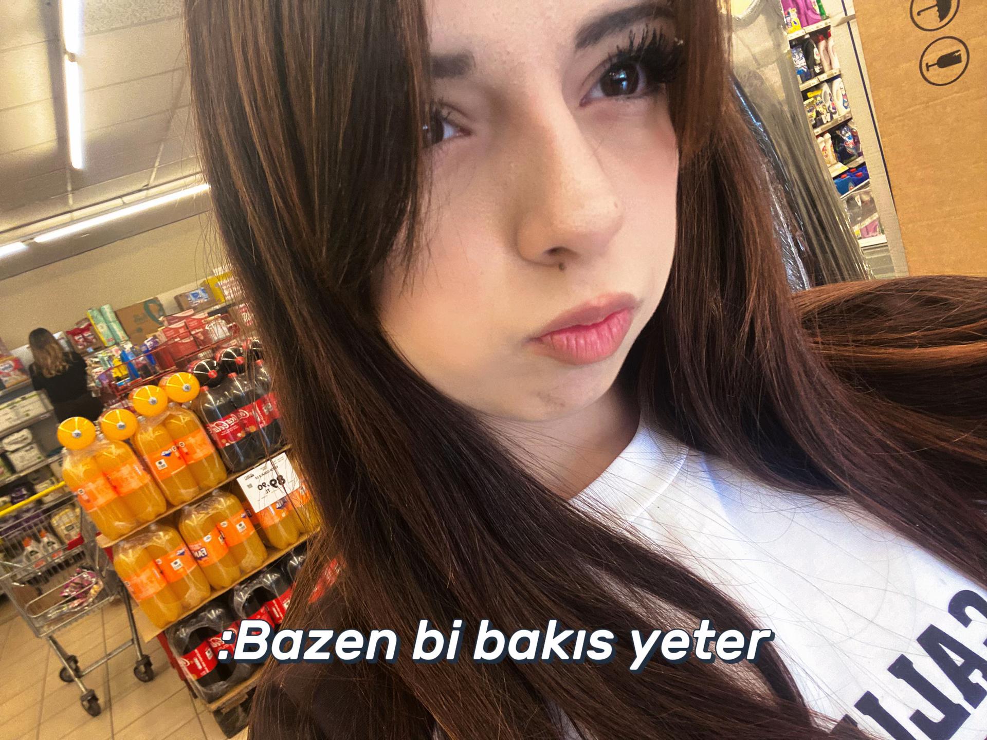 @CHERRY COLA🇹🇷