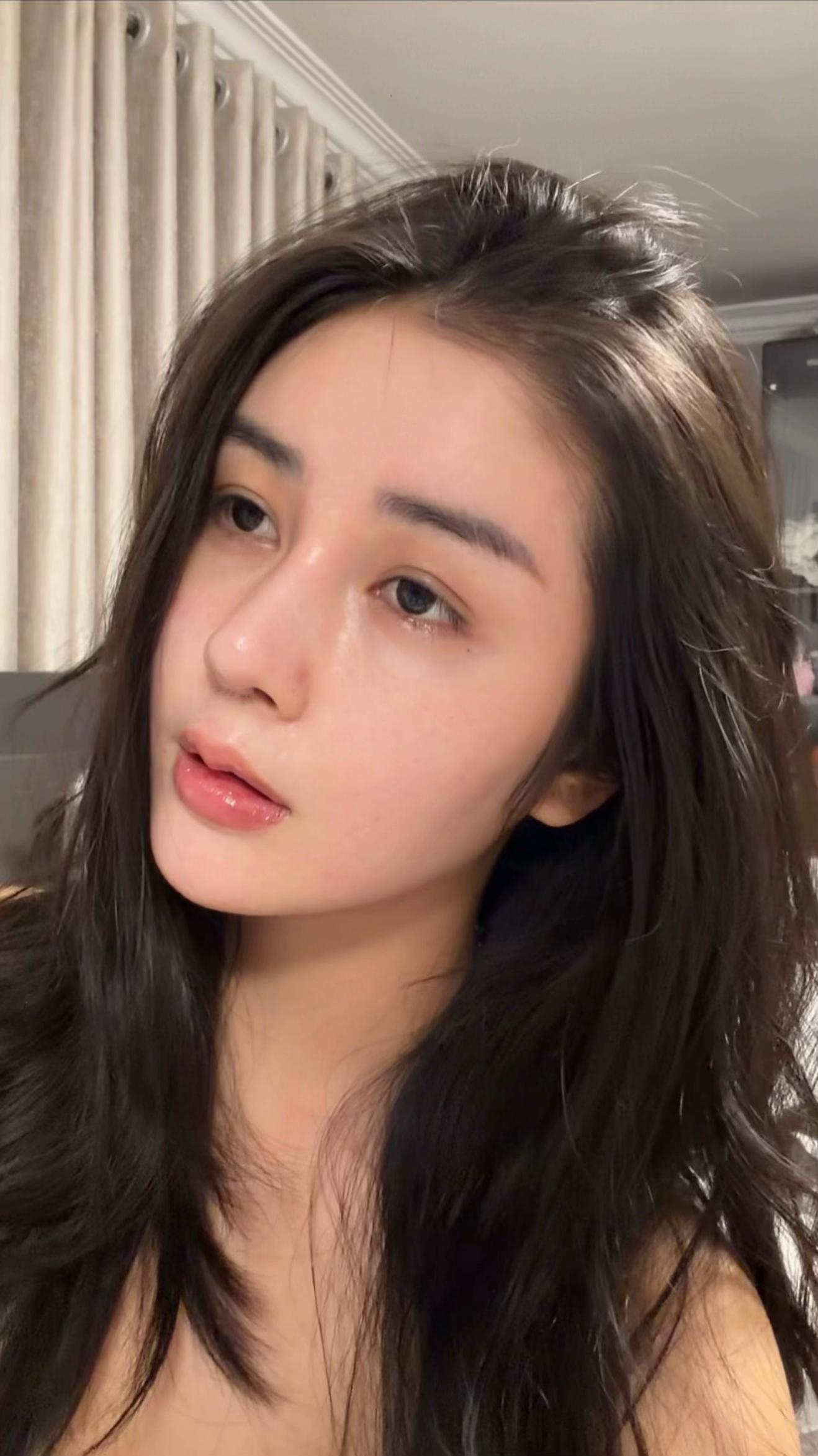 @Mei li ๐ฐ๐ญ๐จ๐ณ