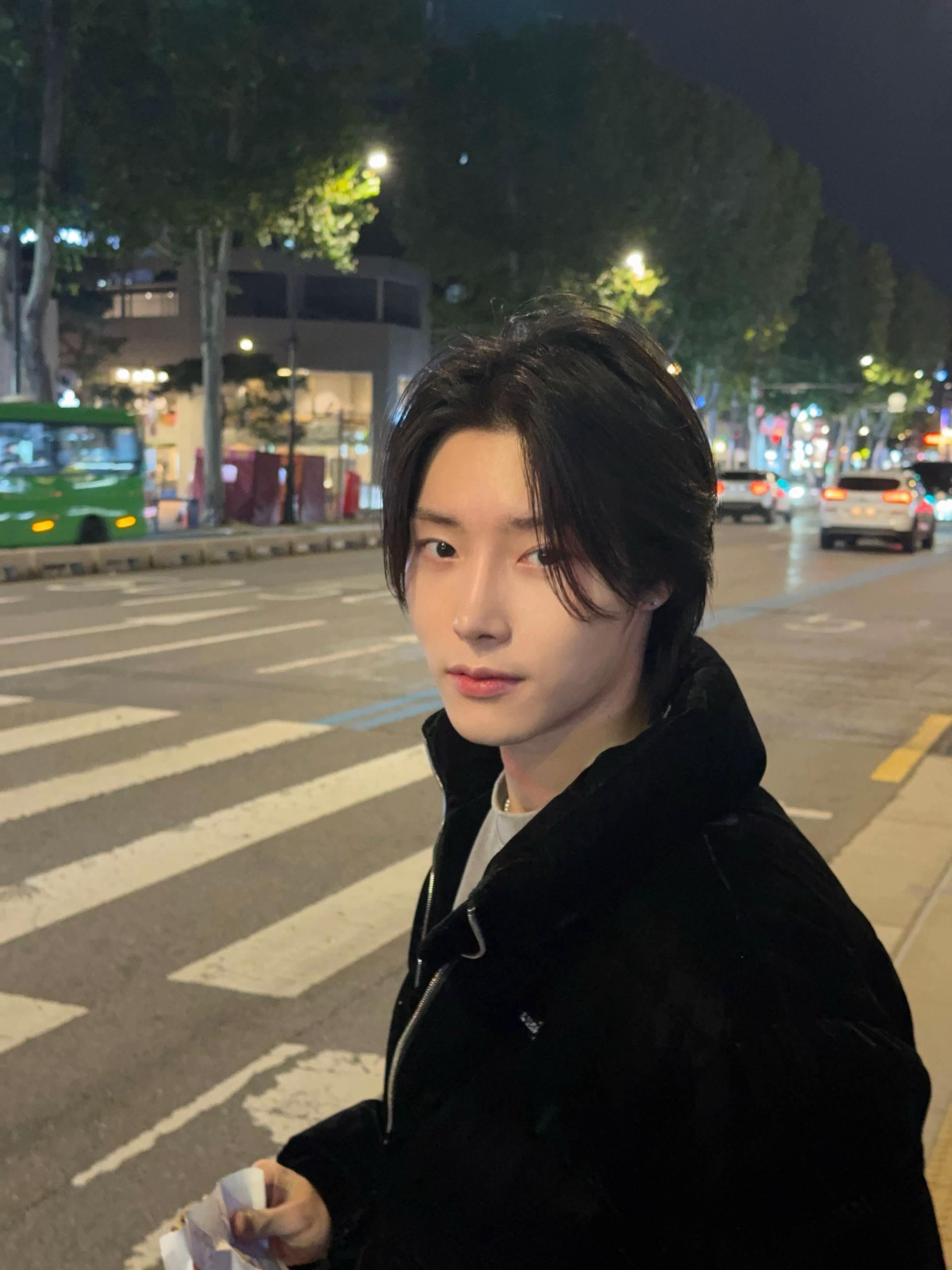 @riaanyoon