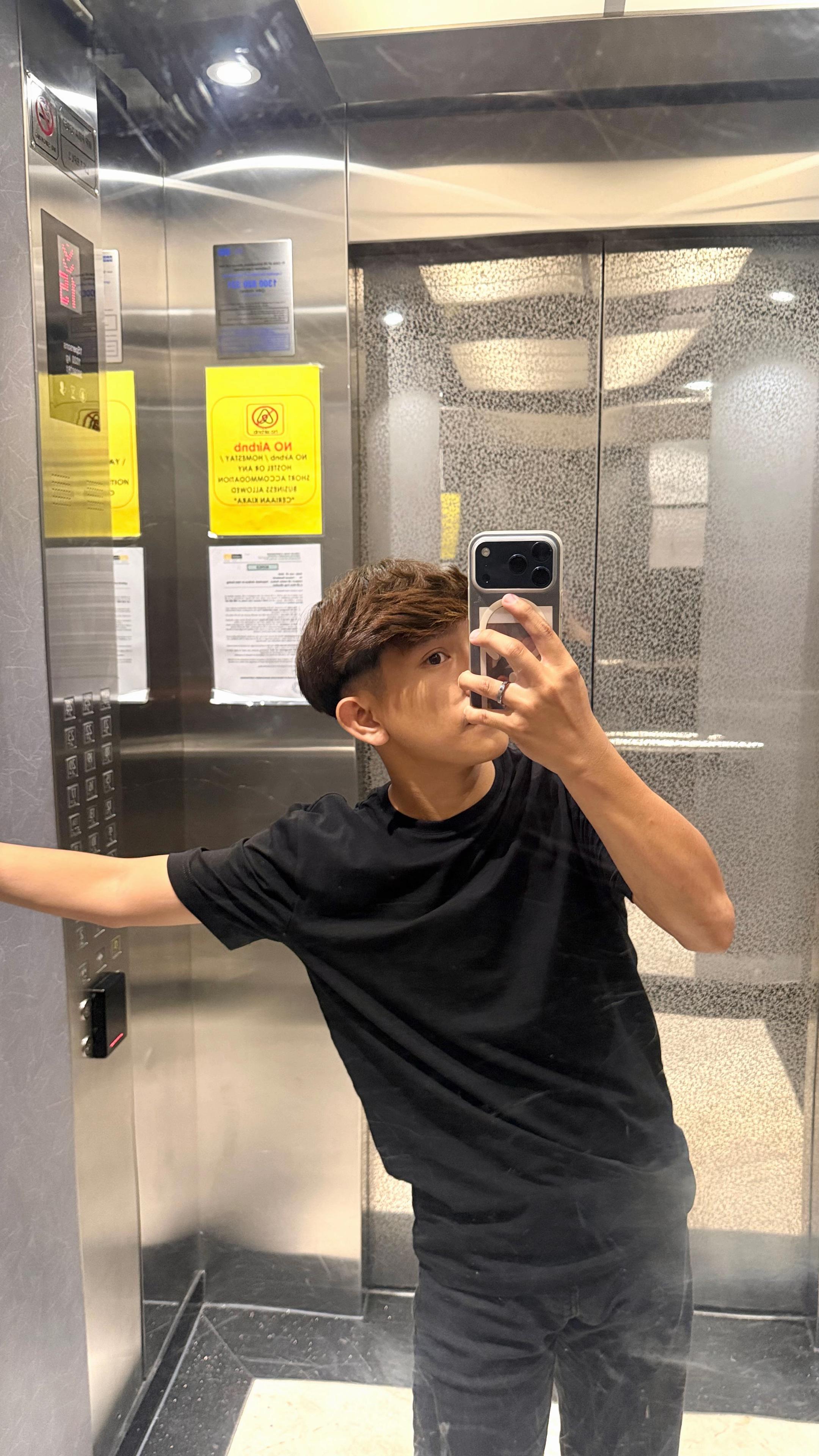 @๐๐๐๐ฅ๐ โ