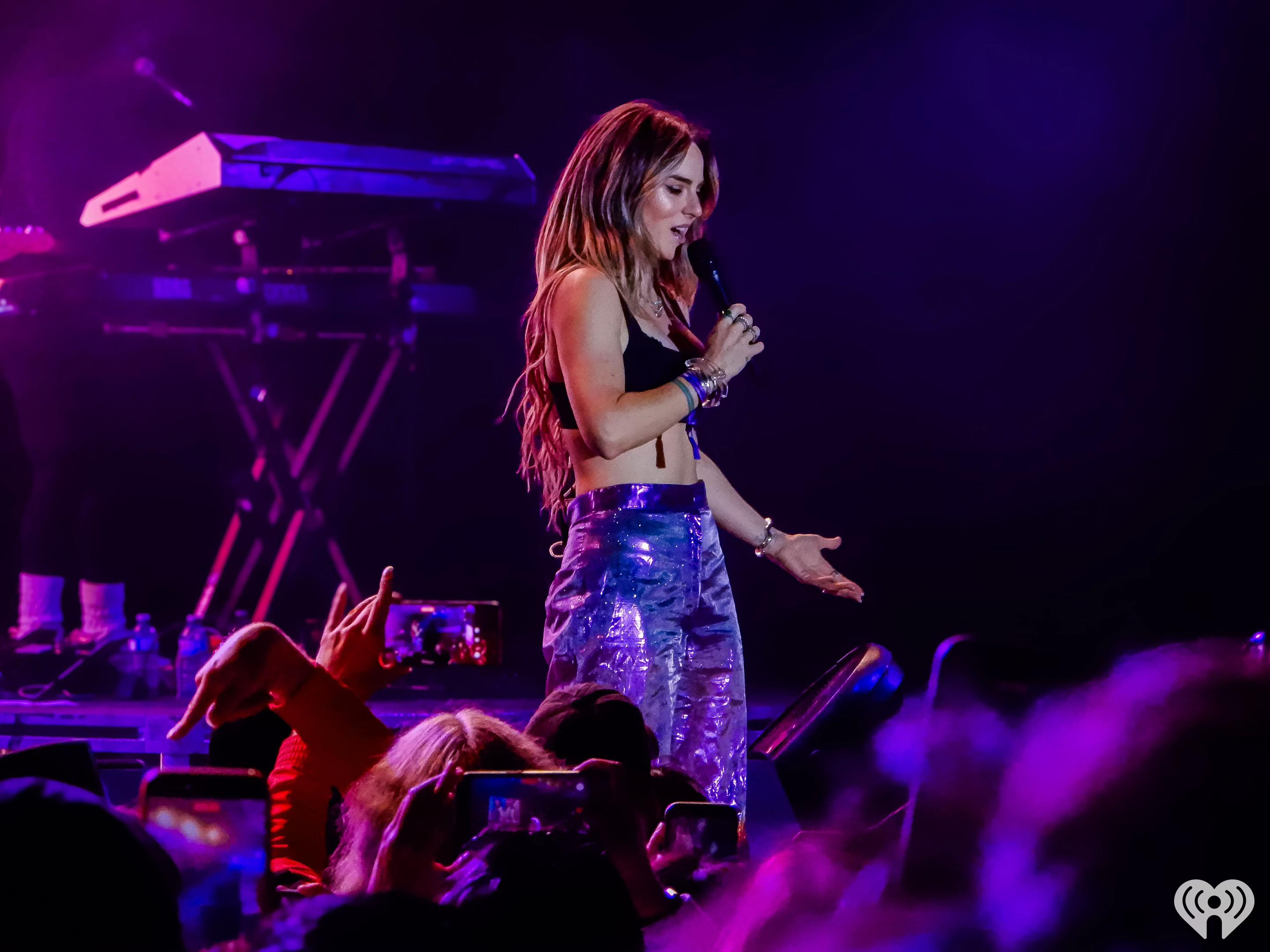 @iHeartRadio Canada