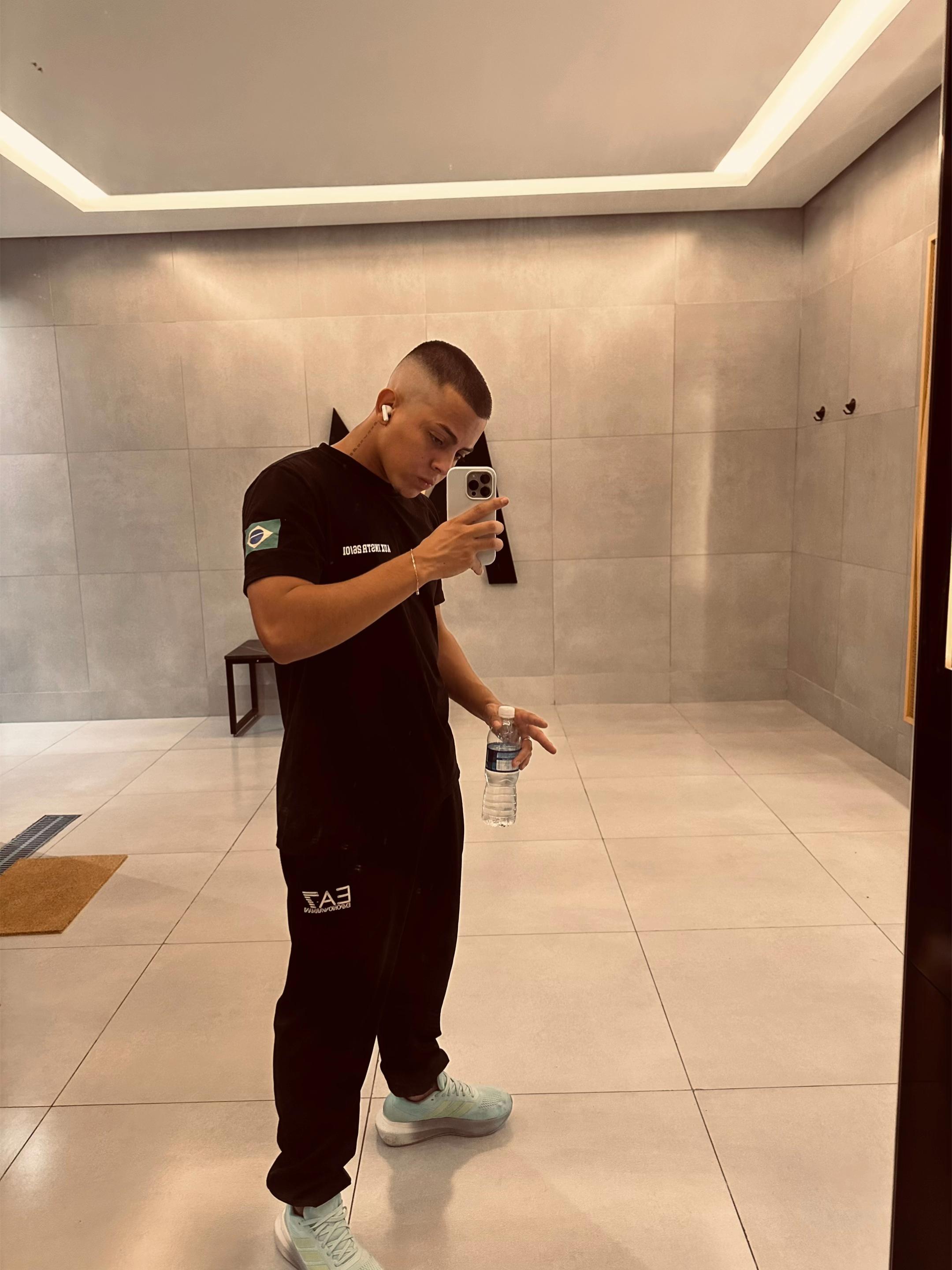 @gustavo_fossaluza7