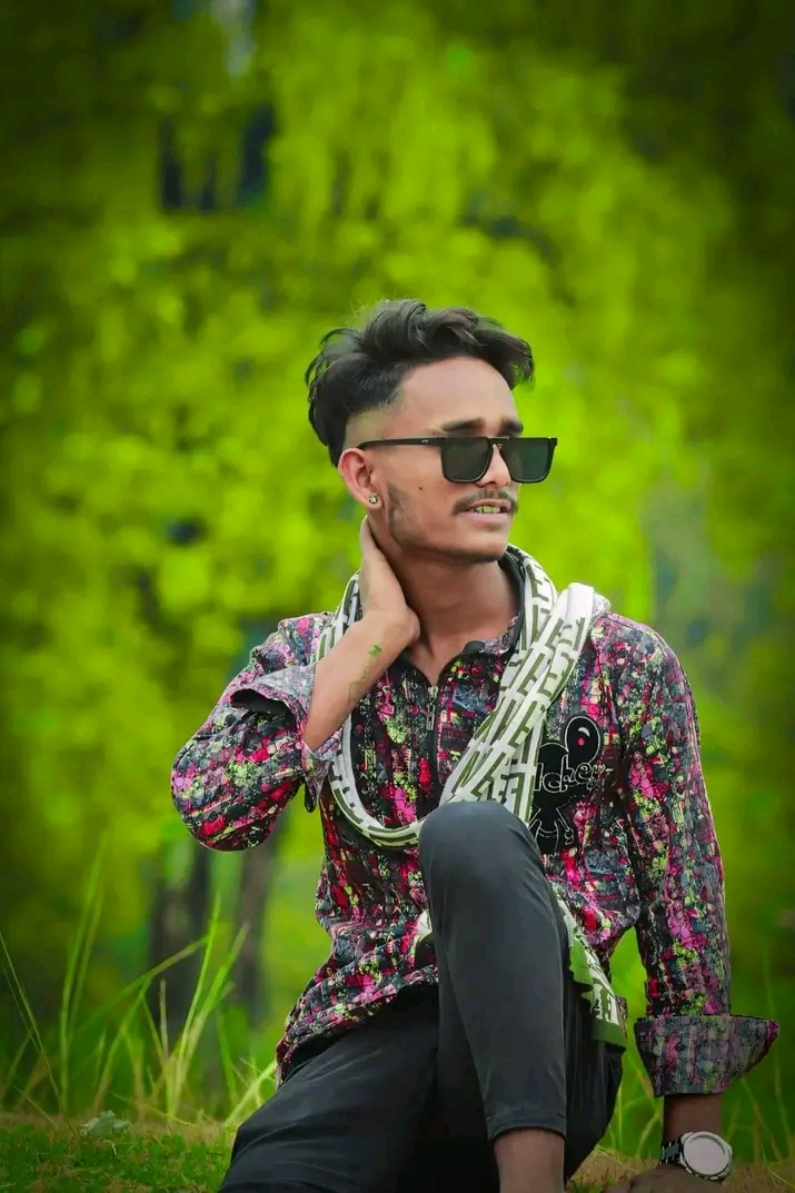 @❤️পরিবারে বড় ছেলে🥀