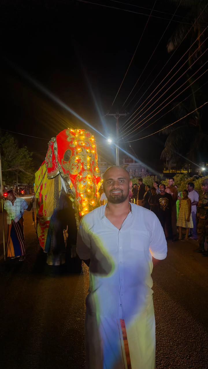 @𝐊.𝐌.𝐒 𝐉𝐄𝐖𝐄𝐋𝐋𝐄𝐑𝐘