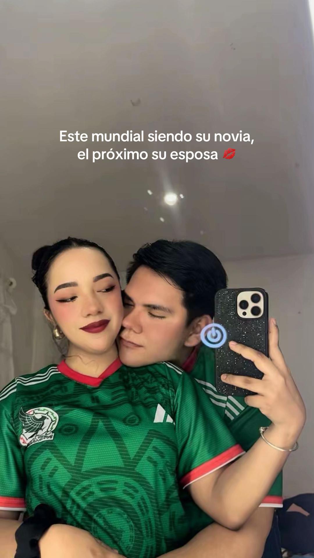 @Itzel 🎀💗