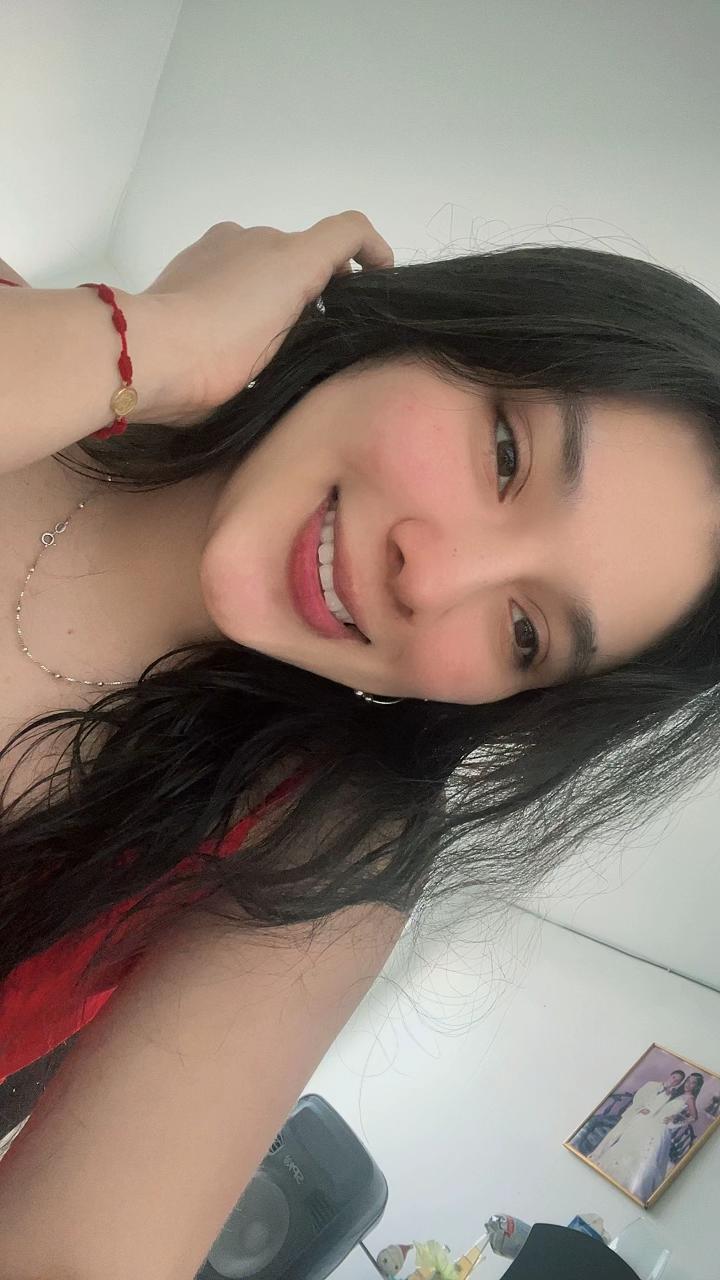 @Ximena C. 🤍